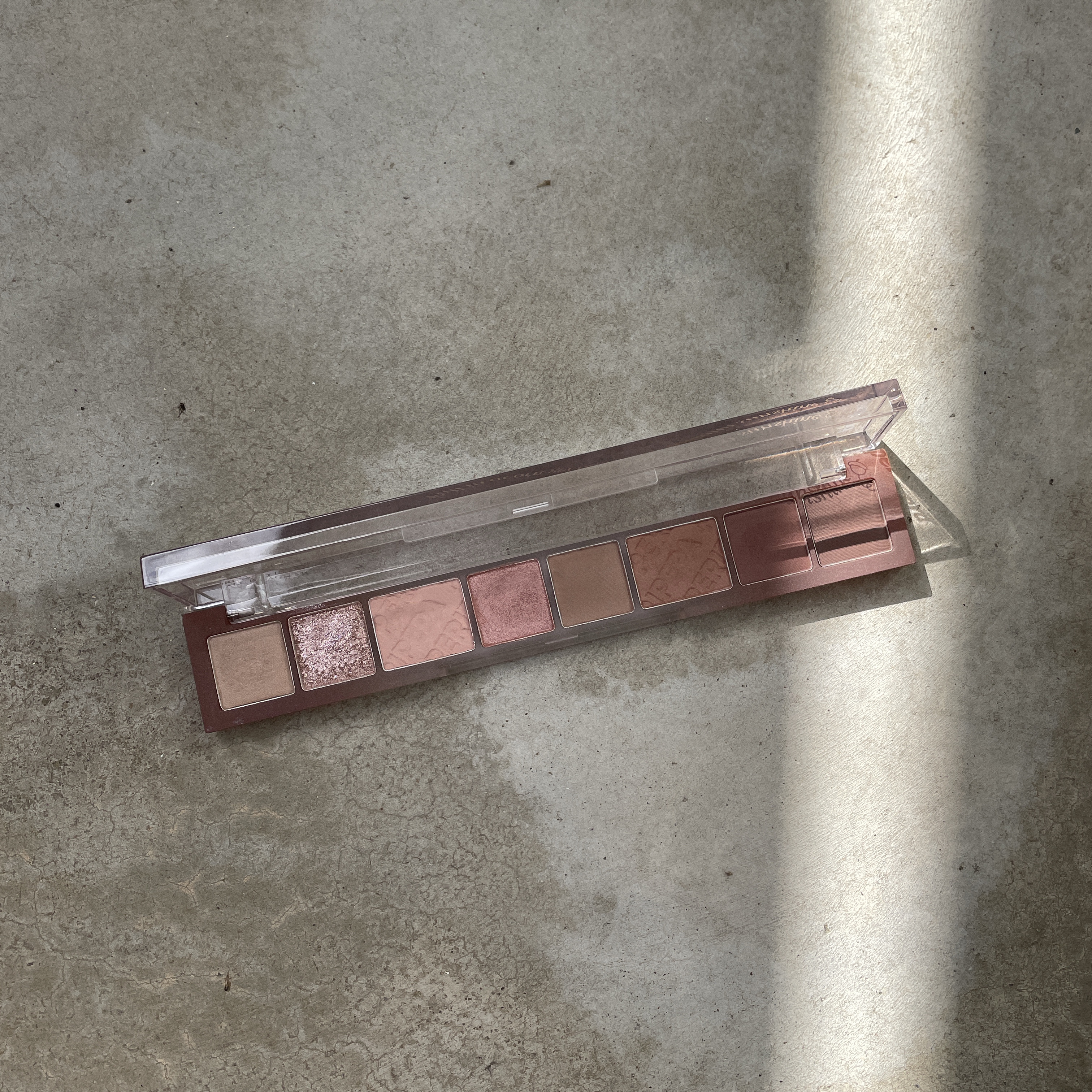 オール テイク ムード パレット(24AD)/PERIPERA/アイシャドウパレットを使ったクチコミ（1枚目）