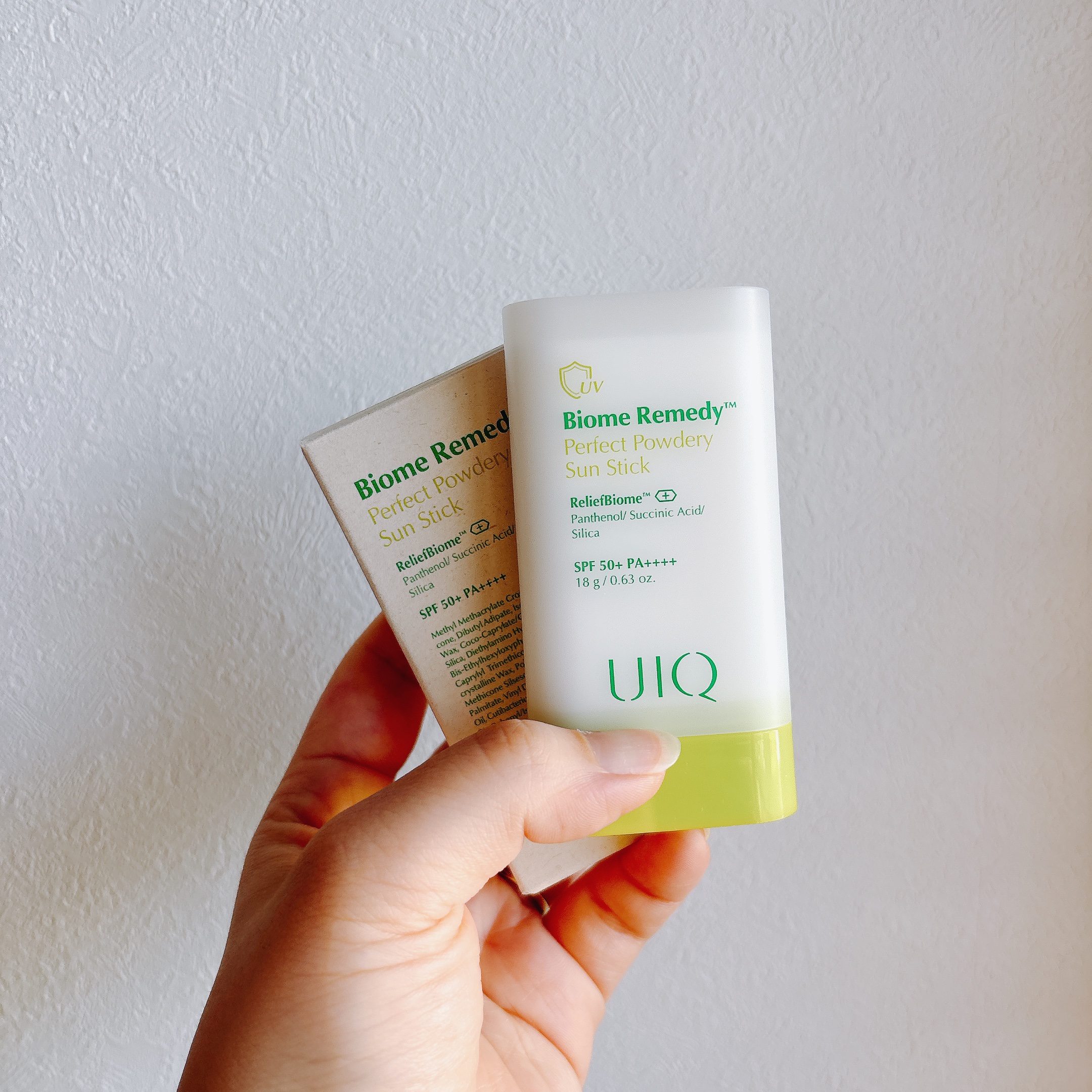 #PR UIQのバイオームパーフェクトさらさらUVスティックを頂いて使ってみました♥ #提供

スティックタイプで手が汚れず
繰り出し式で使い勝手◎

持ち運びもしやすいサイズだしお直しにも！

ベタつかず軽やかな付け心地も好き🤎

日焼