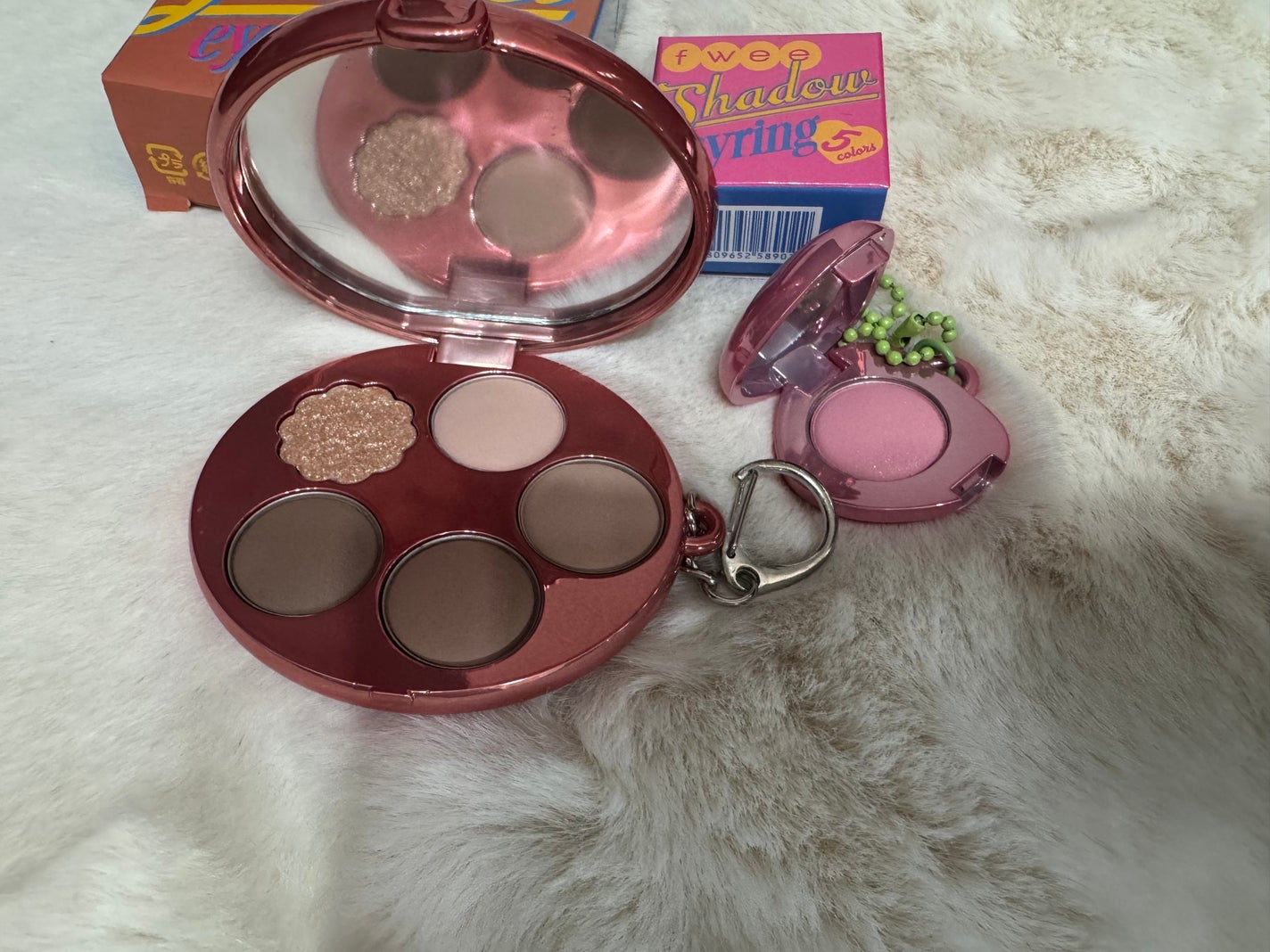 フィー ポケットアイパレット/fwee/アイシャドウパレットを使ったクチコミ(2枚目)