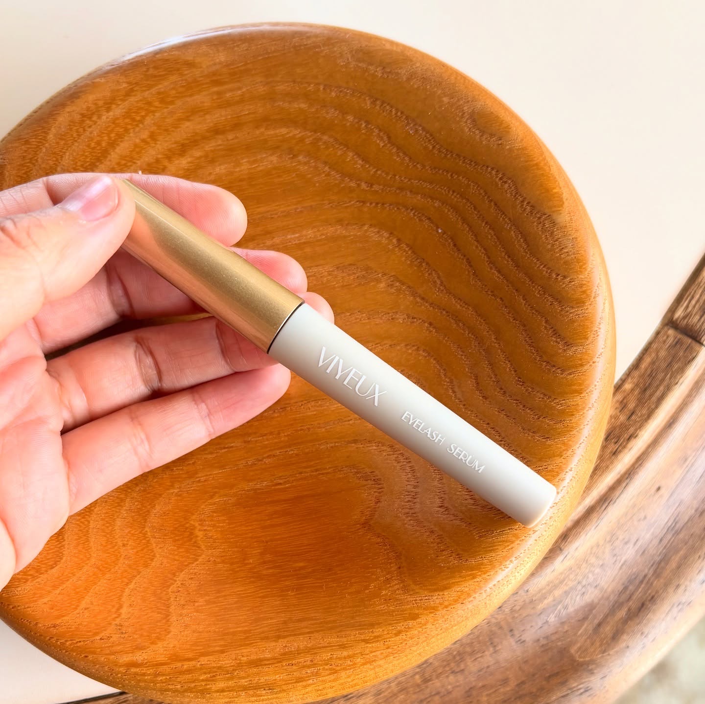 アイラッシュセラム/VIYEUX/まつげ美容液を使ったクチコミ（2枚目）