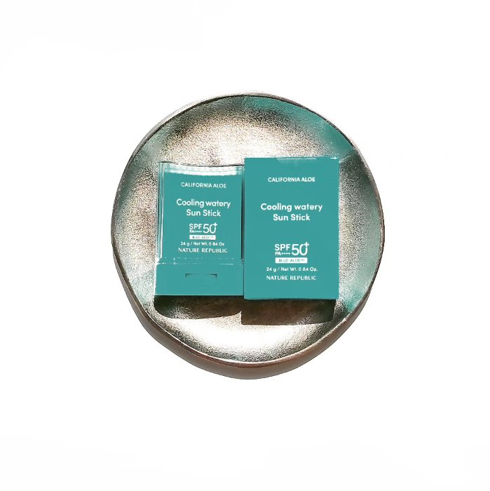 カリフォルニアアロエクーリング水分サンスティック/ネイチャーリパブリック/日焼け止めスティックを使ったクチコミ（1枚目）