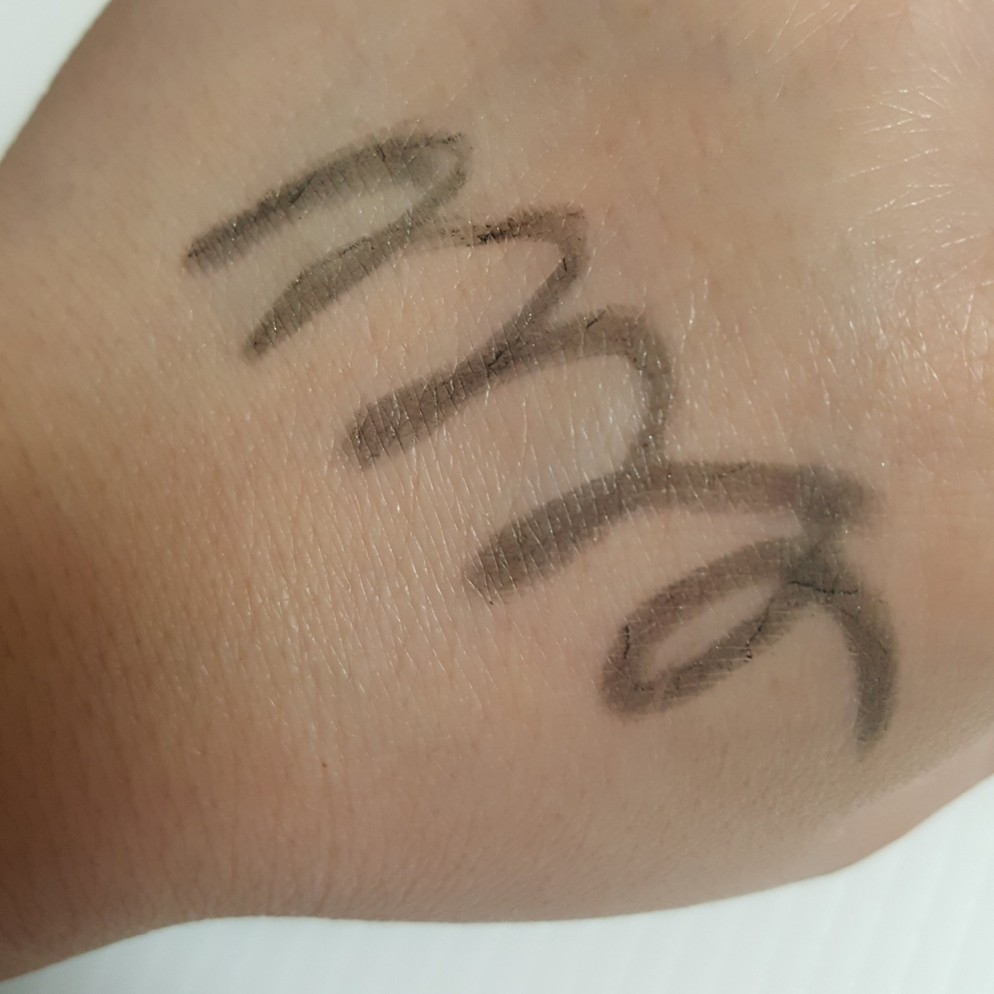 プロ ロングウェア アイ ライナー/M・A・C/ペンシルアイライナーを使ったクチコミ（3枚目）