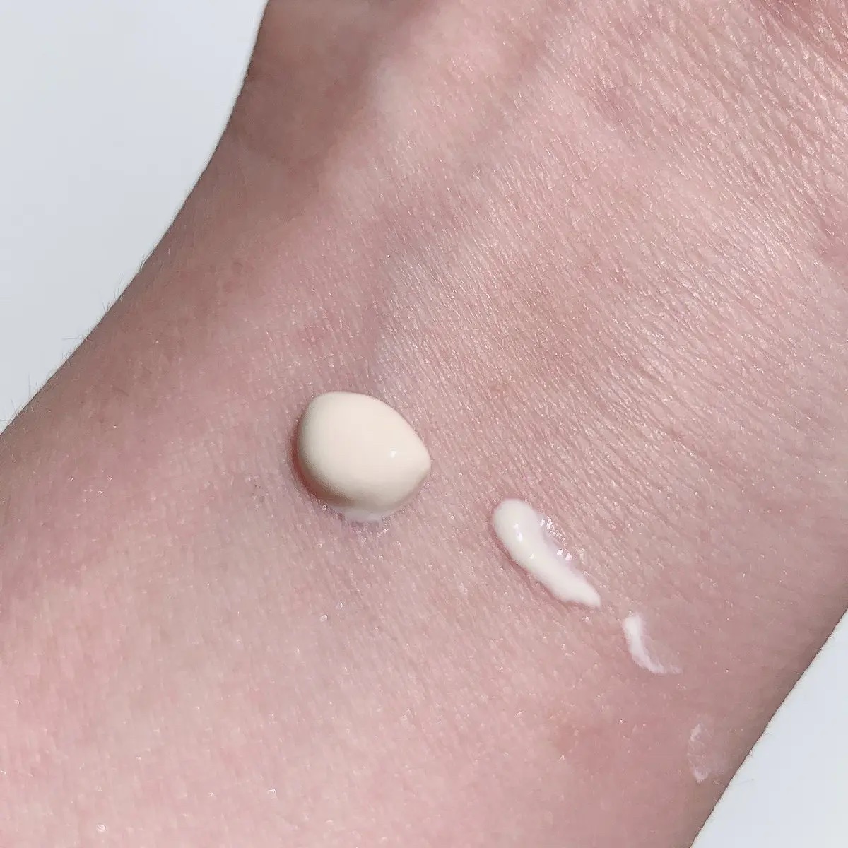 アクセーヌ　デイ トリートメント プロテクション/ACSEINE/フェイスクリームを使ったクチコミ（2枚目）