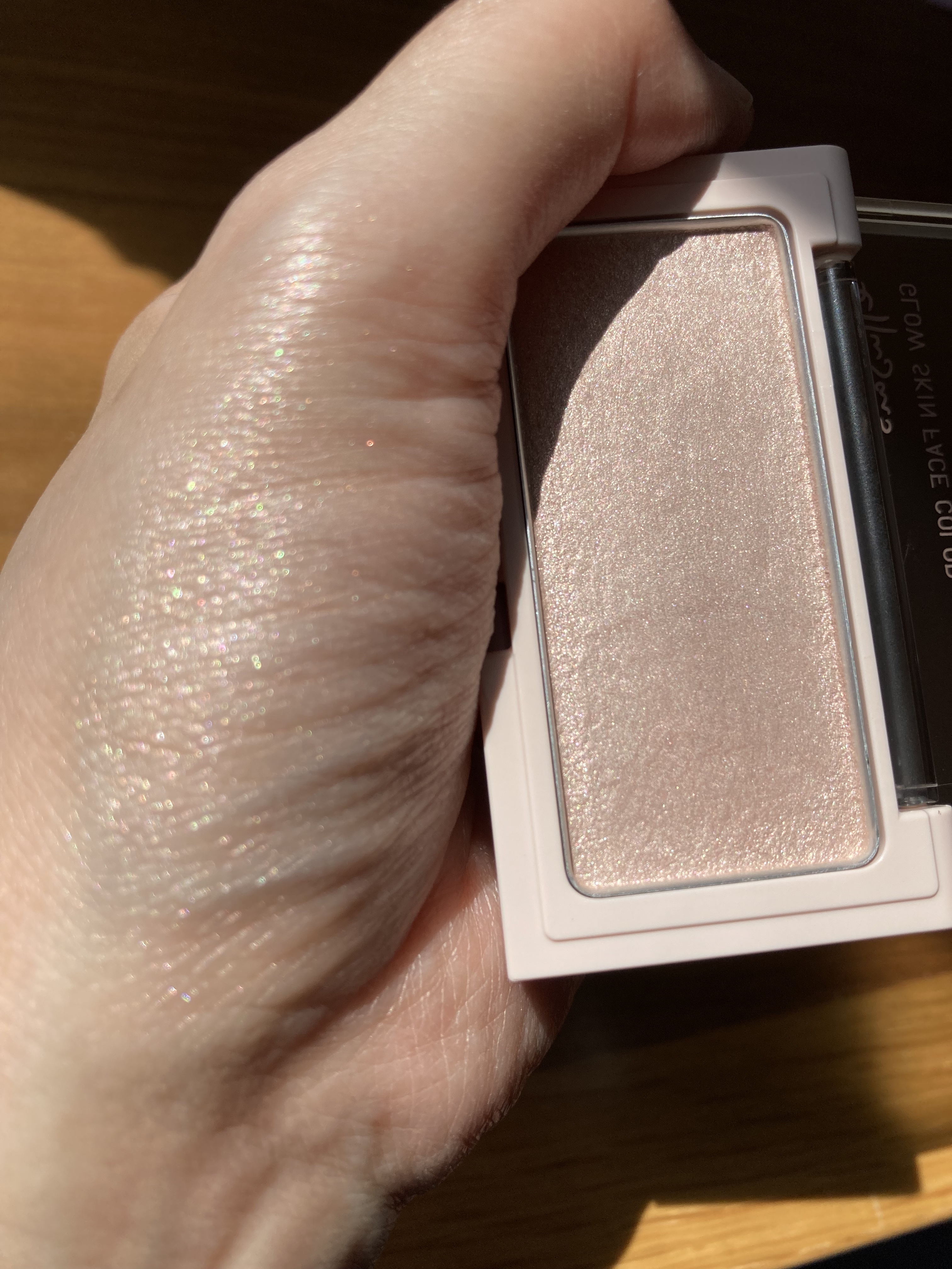 エテュセ グロウスキン フェイスカラー 01 <ハイライター>/ettusais/パウダーハイライトを使ったクチコミ（2枚目）