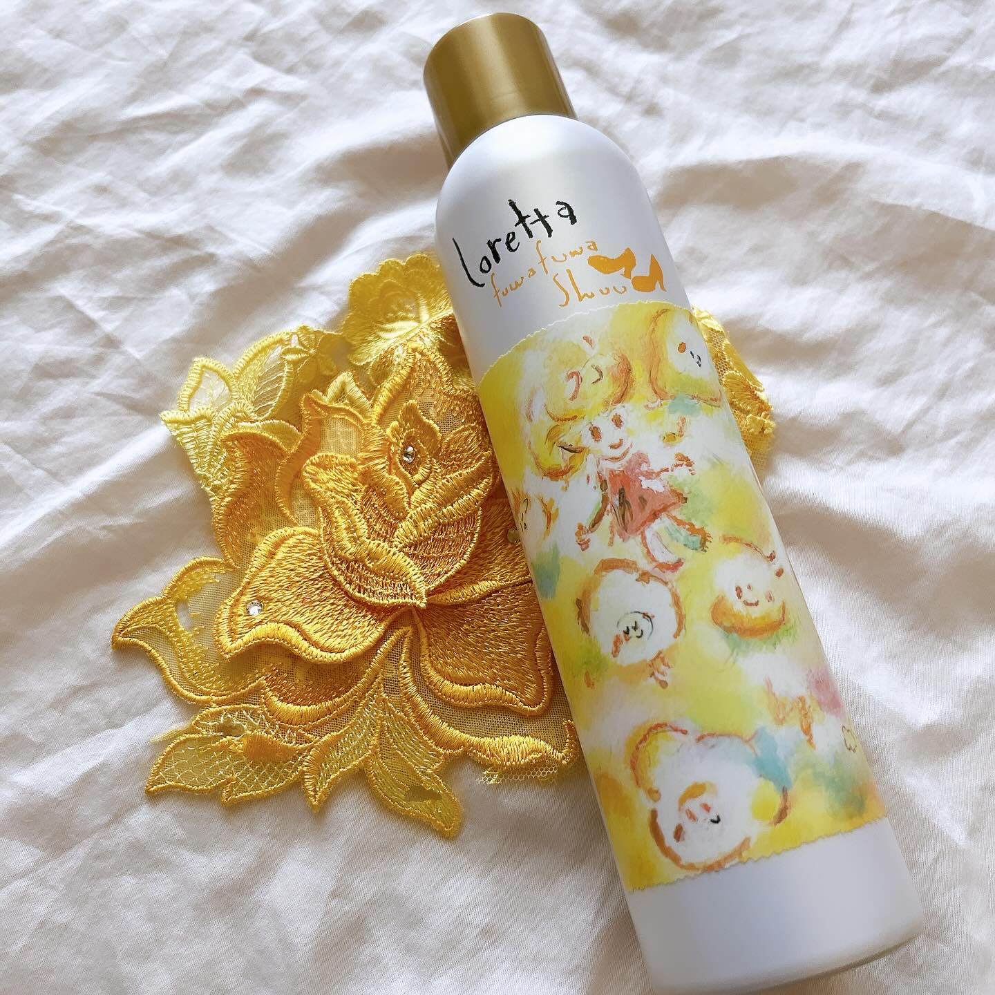 ロレッタ フワフワシューのクチコミ「.
.
◎ロレッタ　フワフワシュー〈ヘアスプレー〉
フワフワスタイルを軽い質感で作り出すスタイ.....」（1枚目）