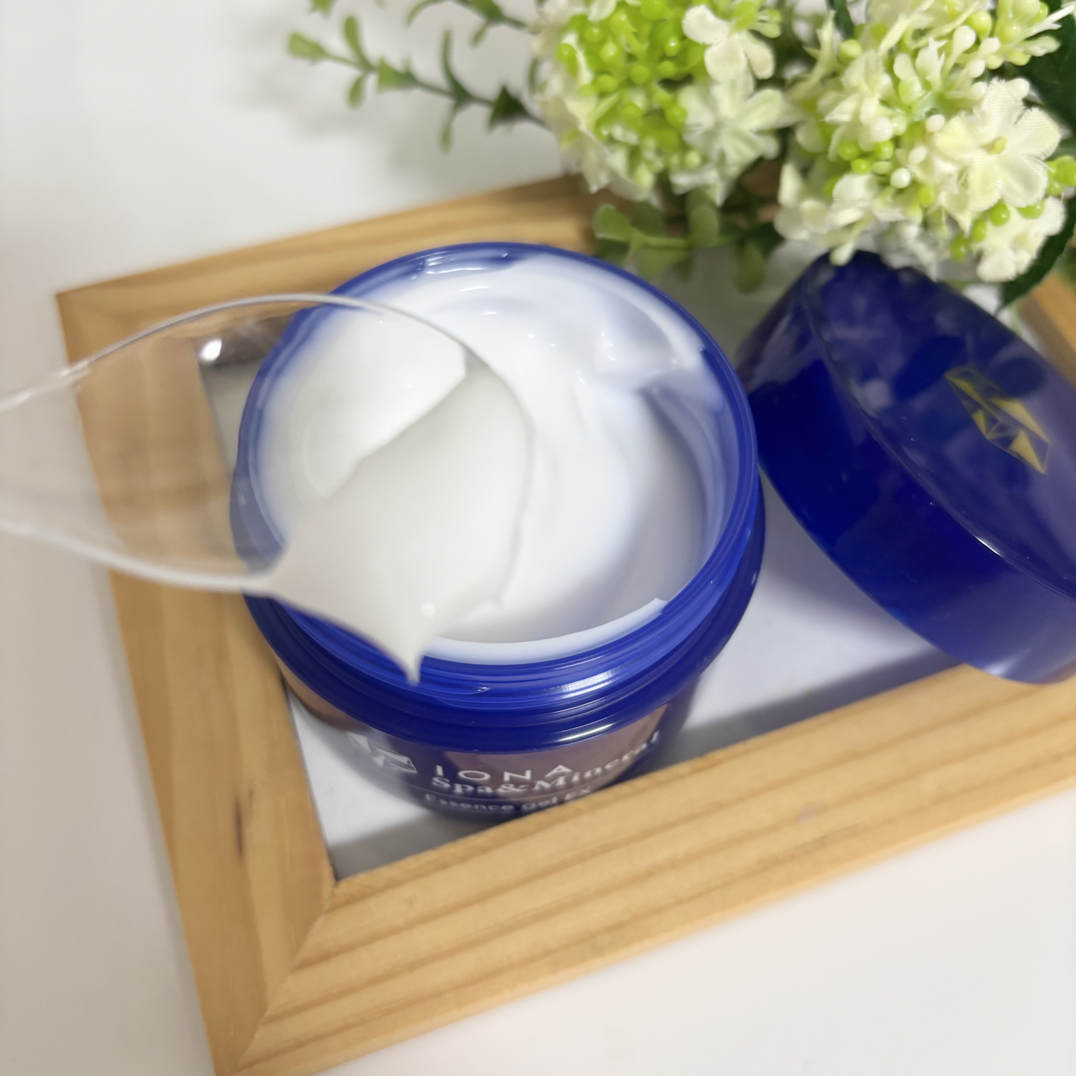 エッセンス ジェル EX/イオナ スパ＆ミネラル/オールインワン化粧品を使ったクチコミ（2枚目）