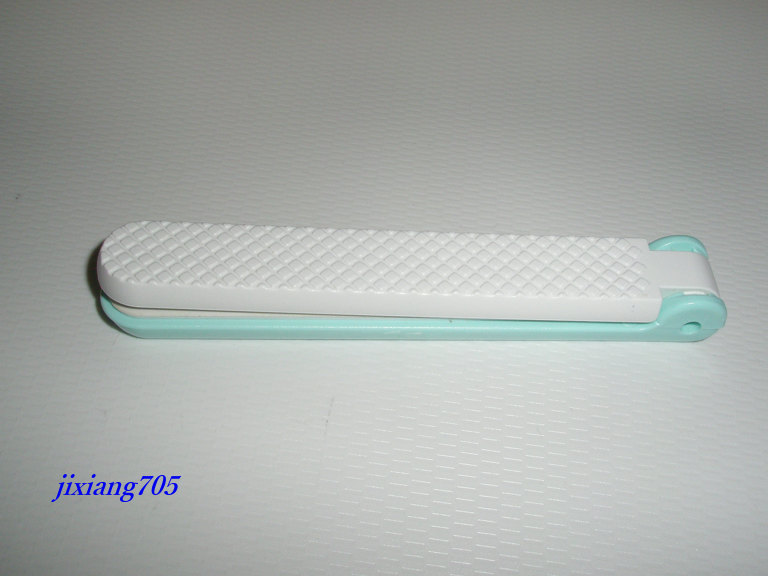 ステンレス折りたたみつめみがき/DAISO/ネイル用品を使ったクチコミ（2枚目）