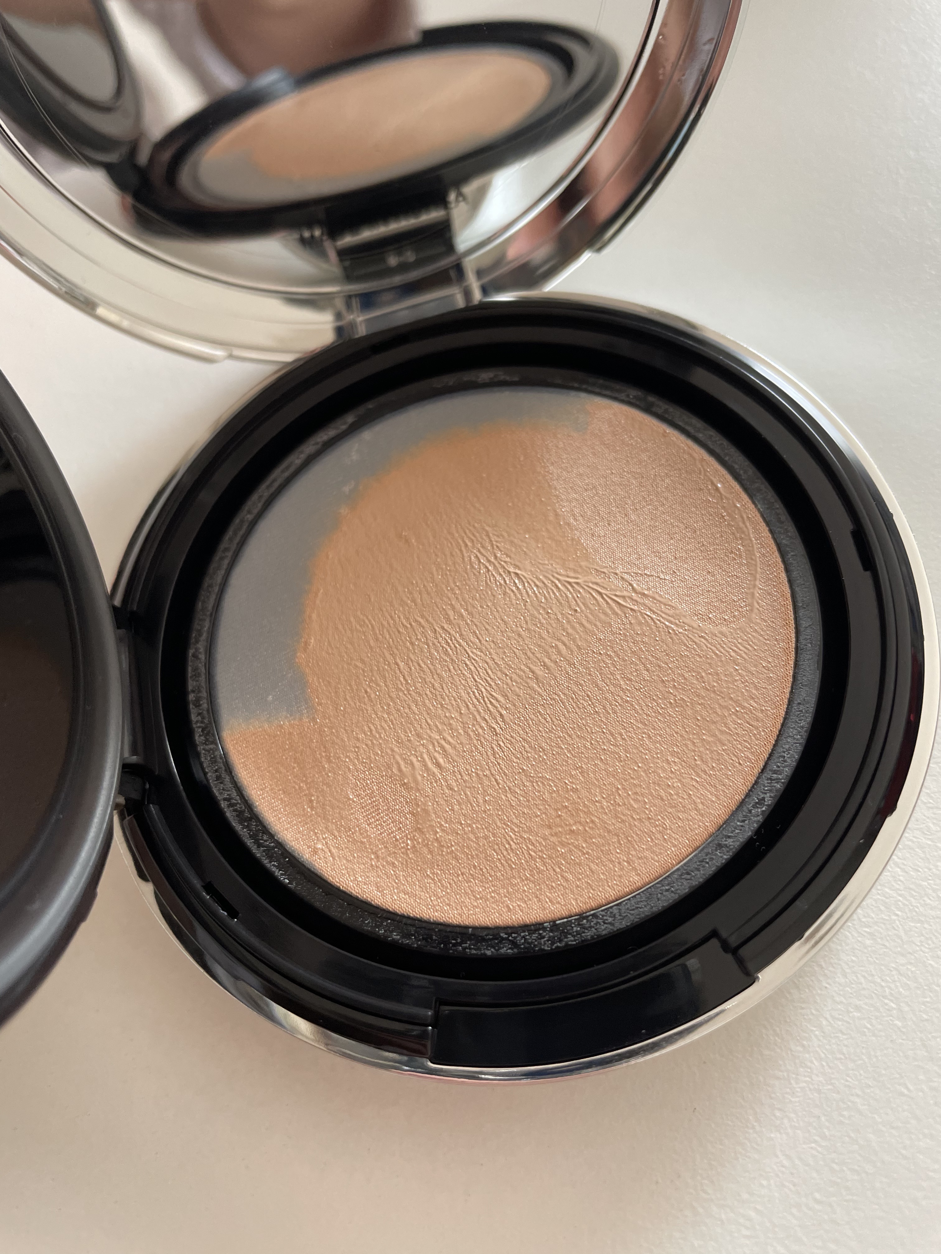 ディオールスキン フォーエヴァー イドラ グロウ クッション（リフィル） 1N/Dior/クッションファンデーションを使ったクチコミ（2枚目）