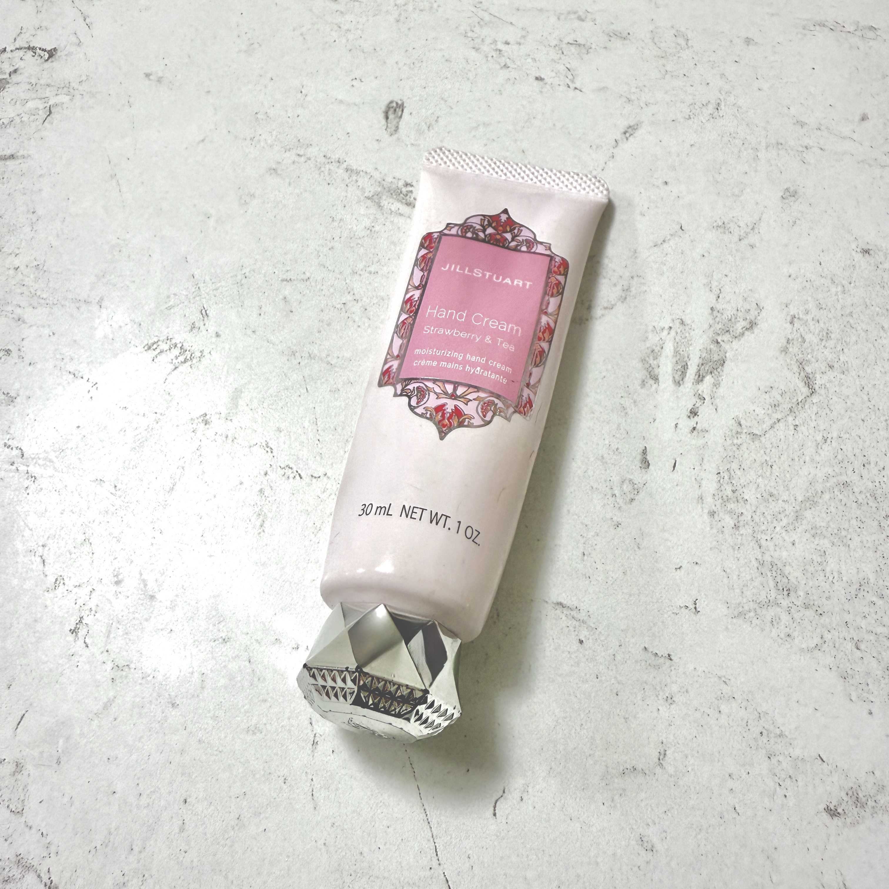 ハンドクリーム ストロベリー＆ティー/JILL STUART/ハンドクリームを使ったクチコミ（1枚目）