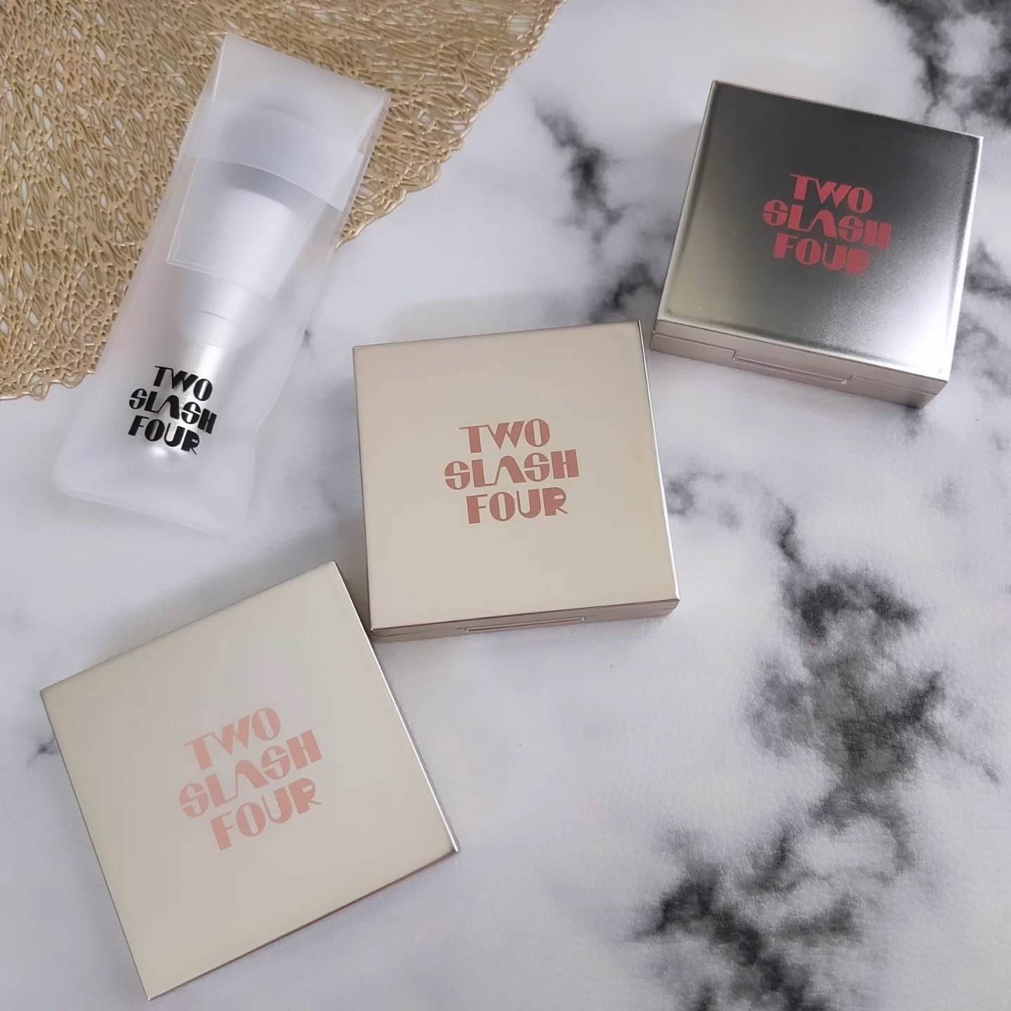 オールオーバーフェイスブラッシュ/TWO SLASH FOUR/パウダーチークを使ったクチコミ（2枚目）