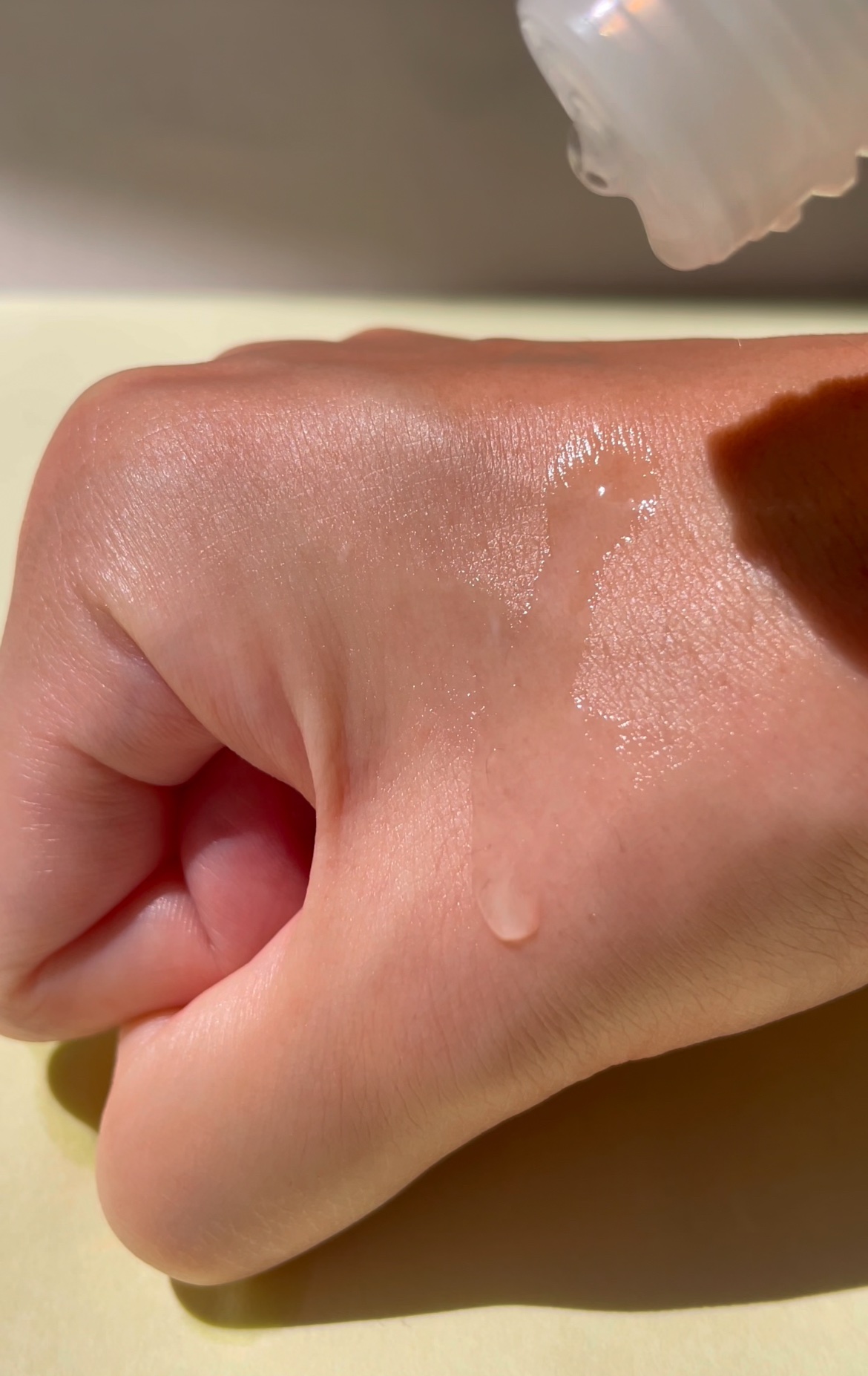 ダムトーン ポアトーンニングアキュエッセンス/ダムトーン/美容液を使ったクチコミ（2枚目）