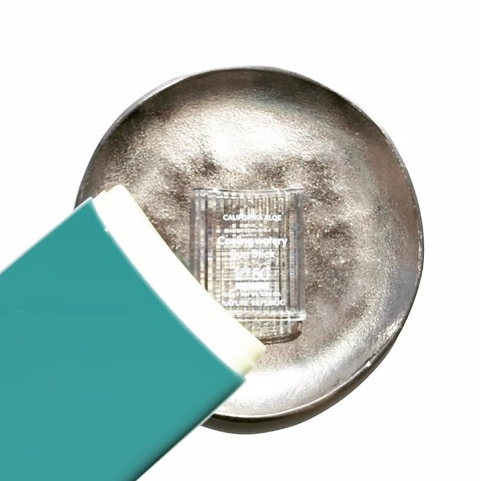 カリフォルニアアロエクーリング水分サンスティック/ネイチャーリパブリック/日焼け止めスティックを使ったクチコミ（3枚目）