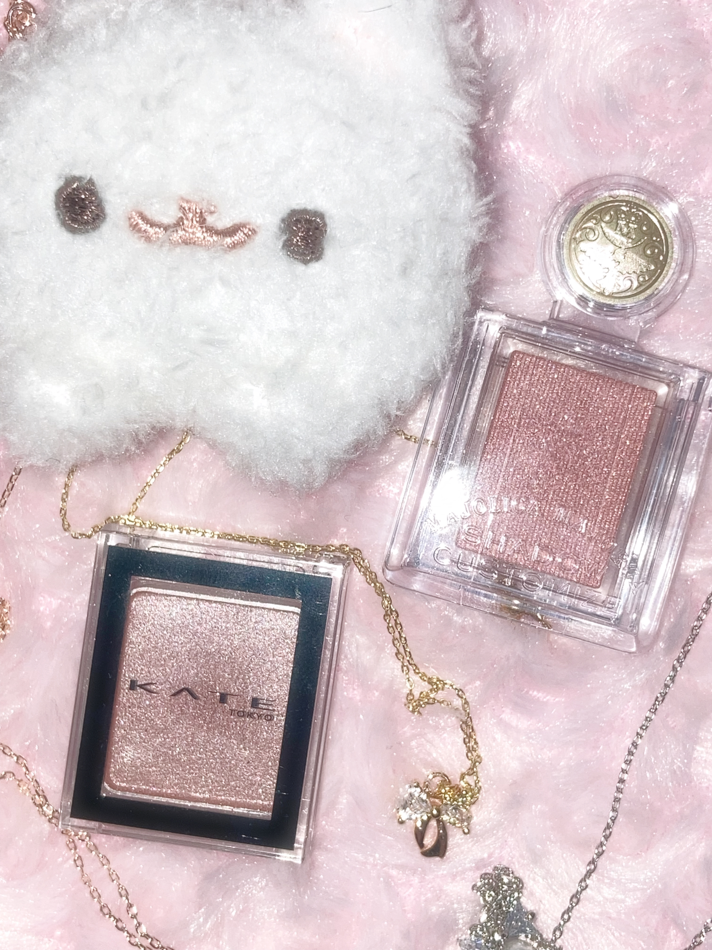 シャドーカスタマイズ/MAJOLICA MAJORCA/単色アイシャドウを使ったクチコミ（1枚目）