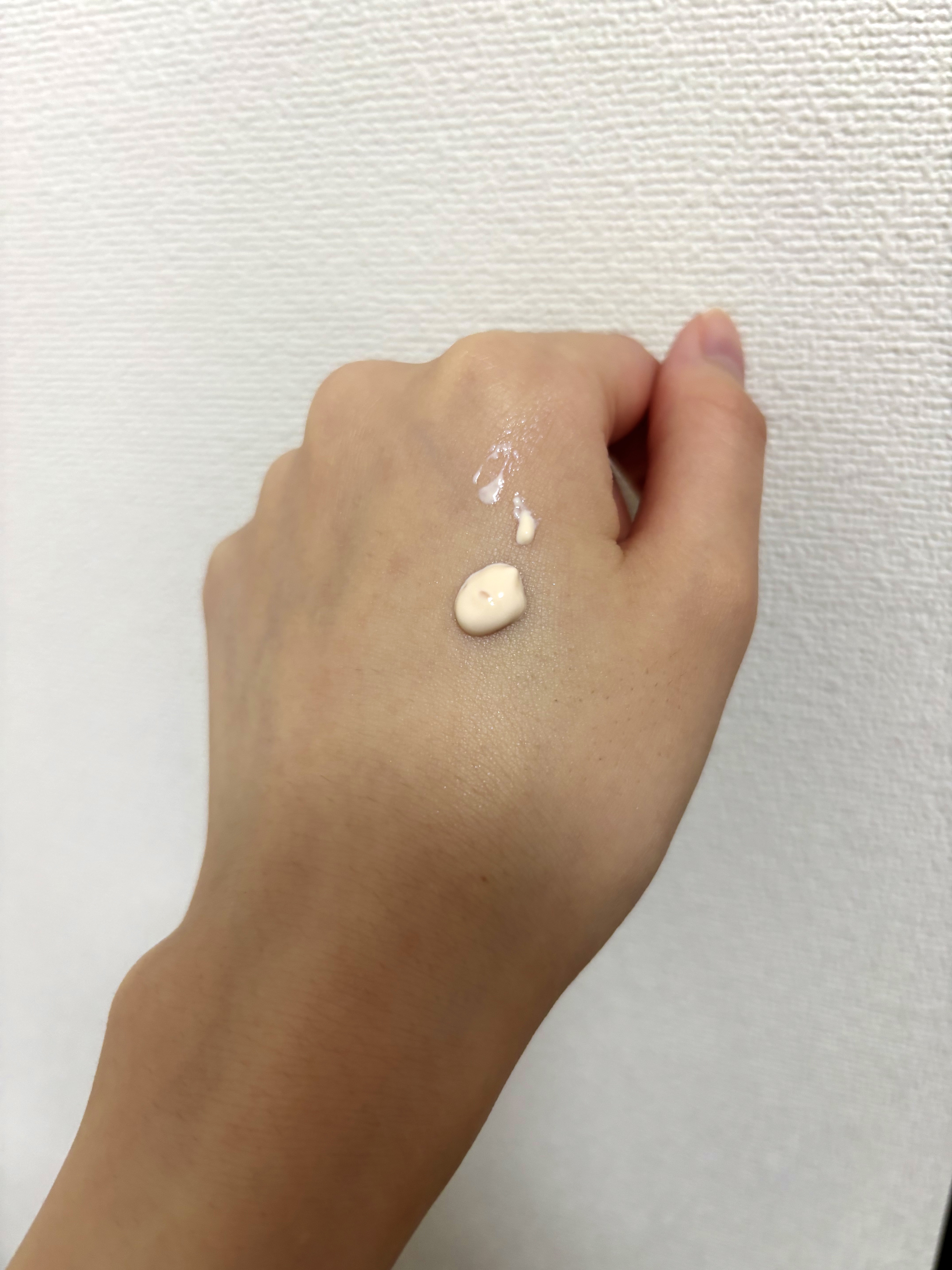 アクセーヌ　デイ トリートメント プロテクション/ACSEINE/フェイスクリームを使ったクチコミ（3枚目）