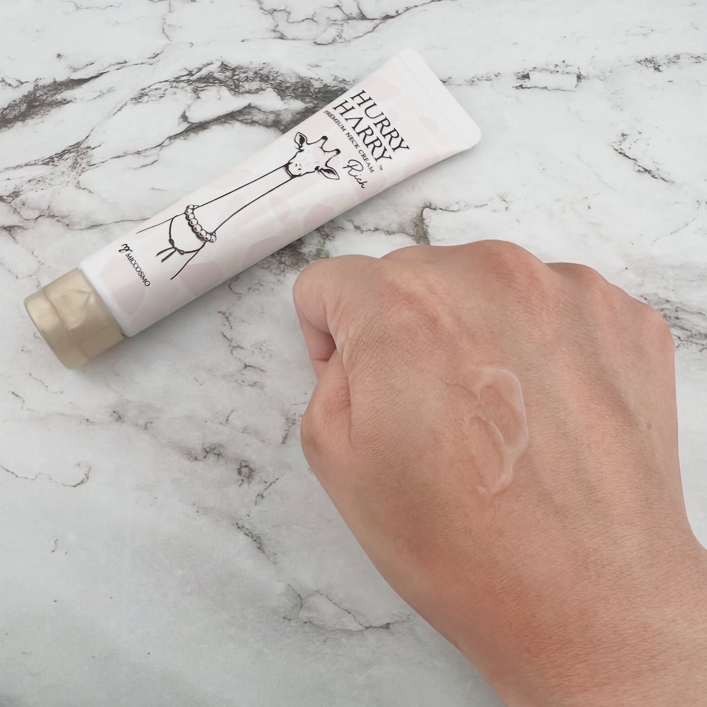 ハリーハリー 薬用おとなの美くびクリーム リッチ（医薬部外品）/ハリーハリー/ネック・デコルテケアを使ったクチコミ（2枚目）