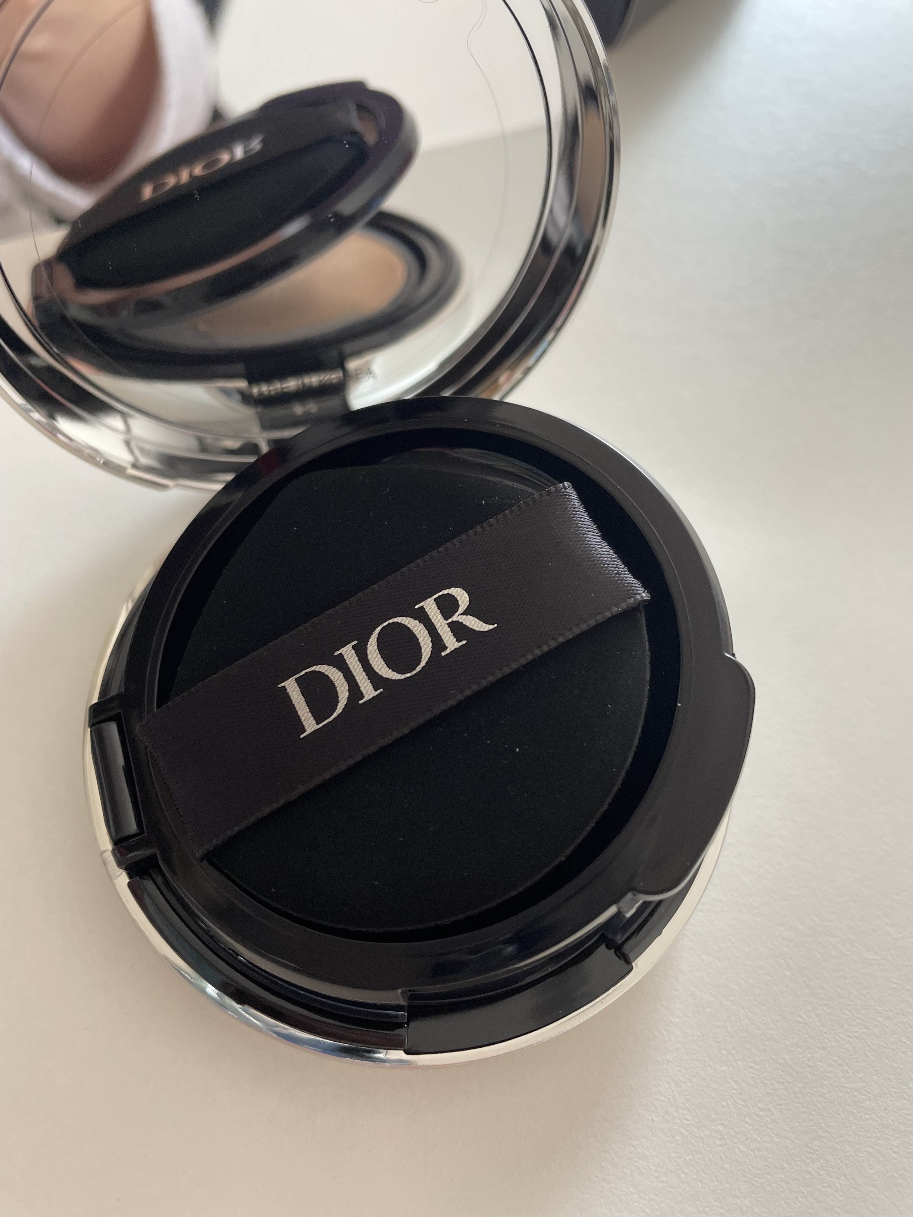 ディオールスキン フォーエヴァー イドラ グロウ クッション（リフィル） 1N/Dior/クッションファンデーションを使ったクチコミ（3枚目）