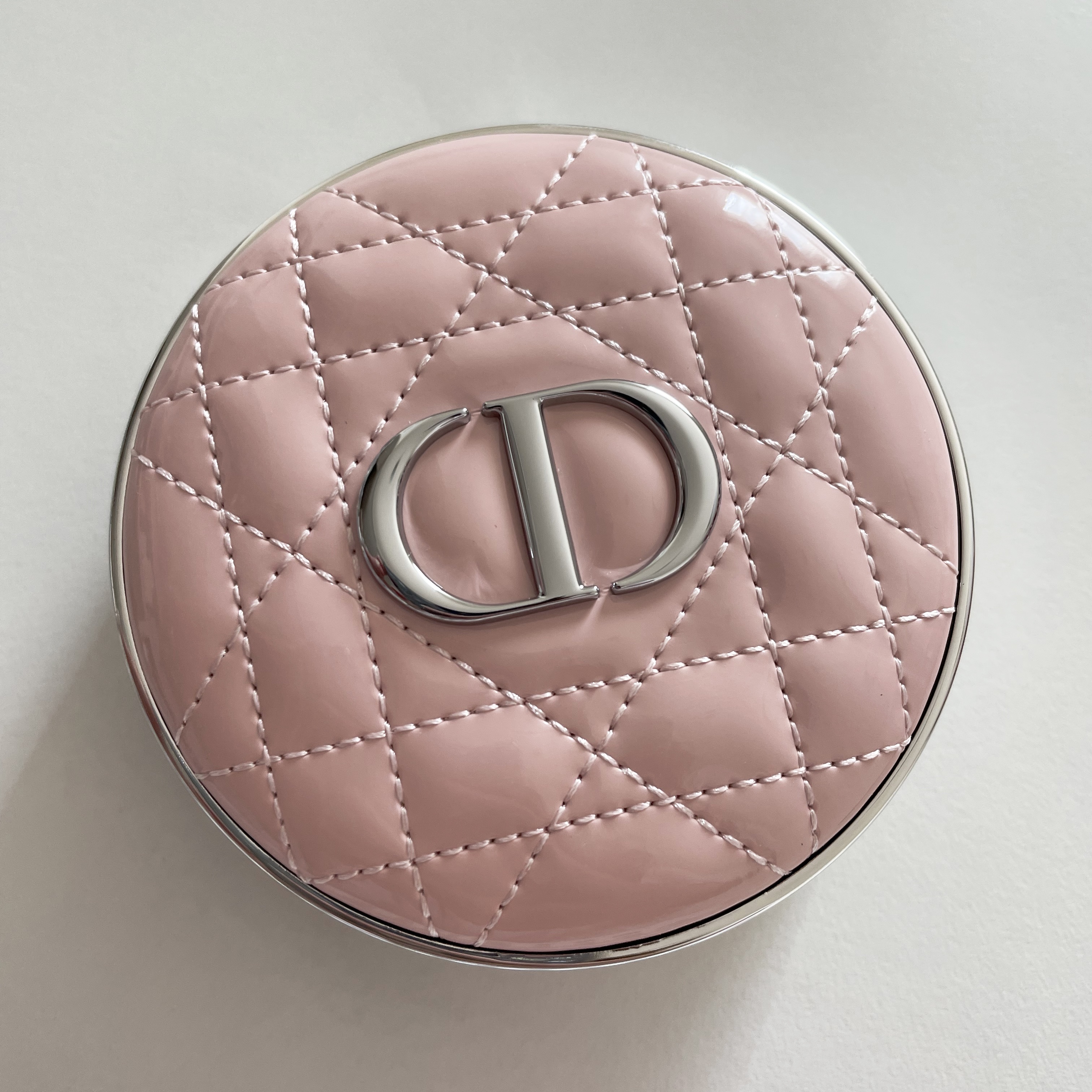 ディオールスキン フォーエヴァー イドラ グロウ クッション（リフィル） 1N/Dior/クッションファンデーションを使ったクチコミ（1枚目）