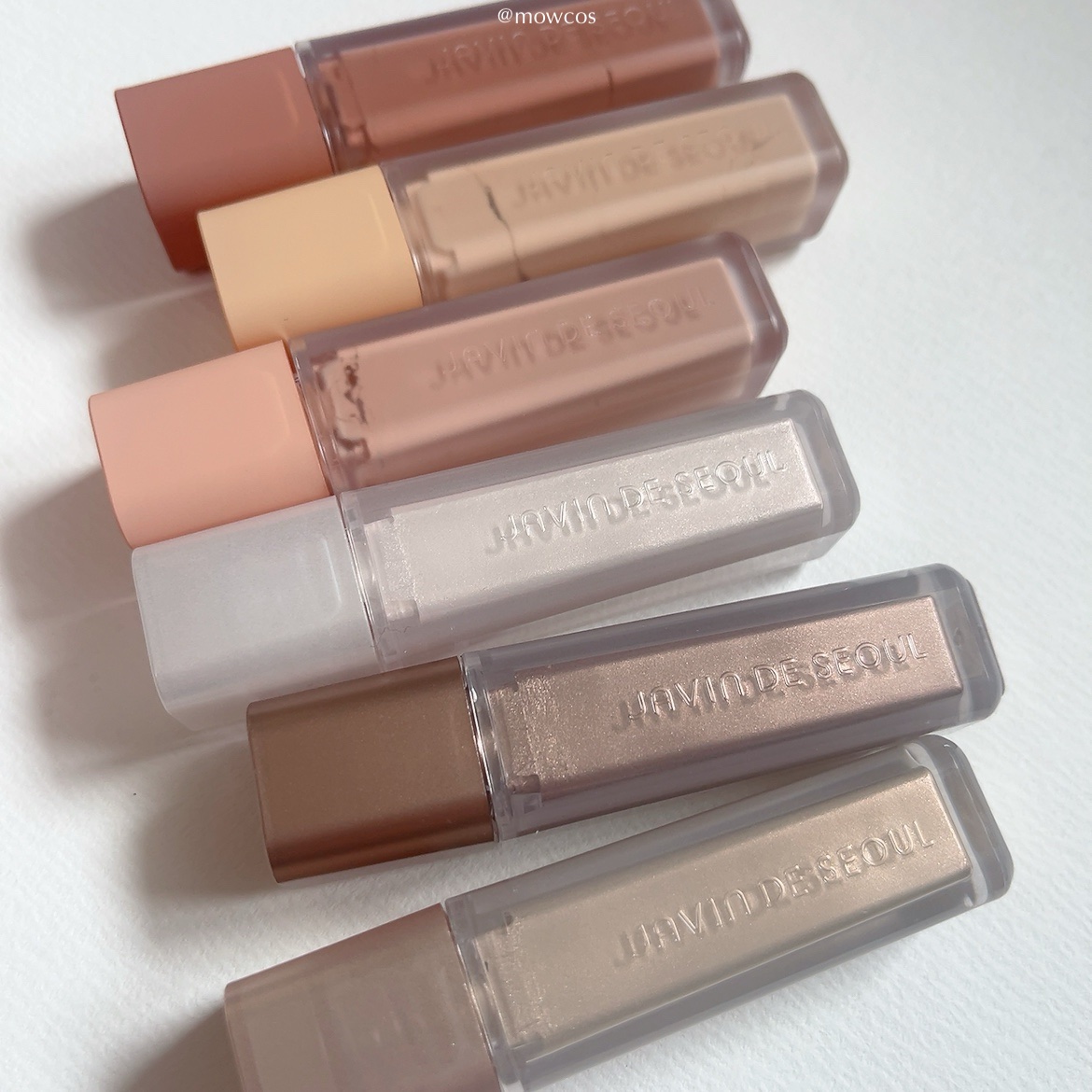 アイメイク、チーク、コントゥア、
ハイライトとマルチに使える
ジャビンドゥソウルのマルチプライマー👏🏻

メイクの持続力をあげてくれて
アイシャドウベースにもぴったりな
マットタイプと上品なパール感が
楽しめるシマータイプの2種類🤍
