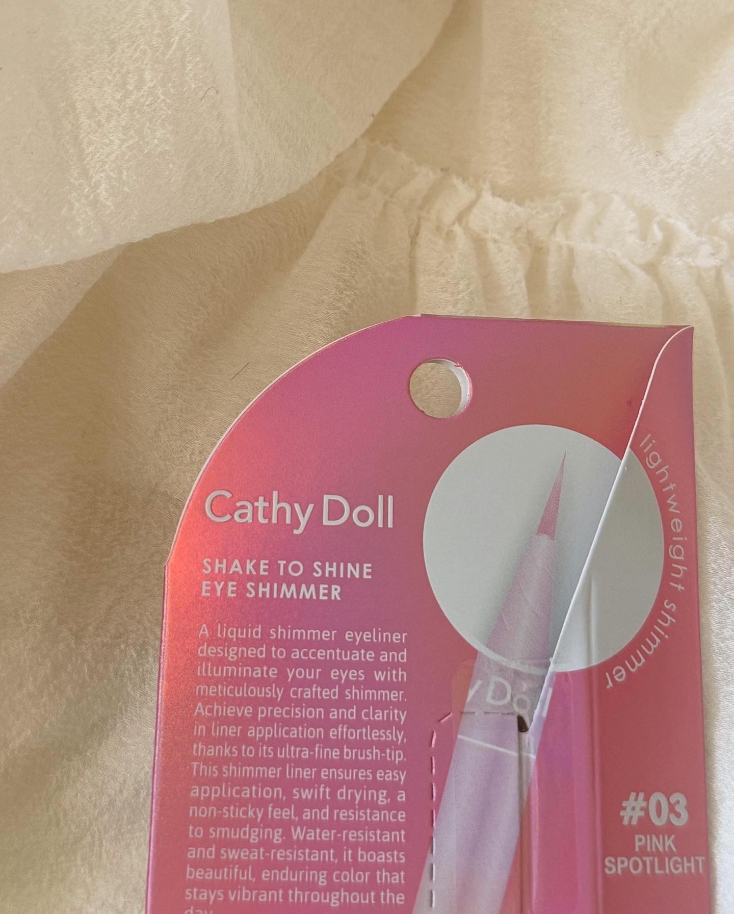 Cathy Doll　シェイクシャインアイライナー​ 03 ピンクスポットライト/CathyDoll/リキッドアイライナーを使ったクチコミ（3枚目）