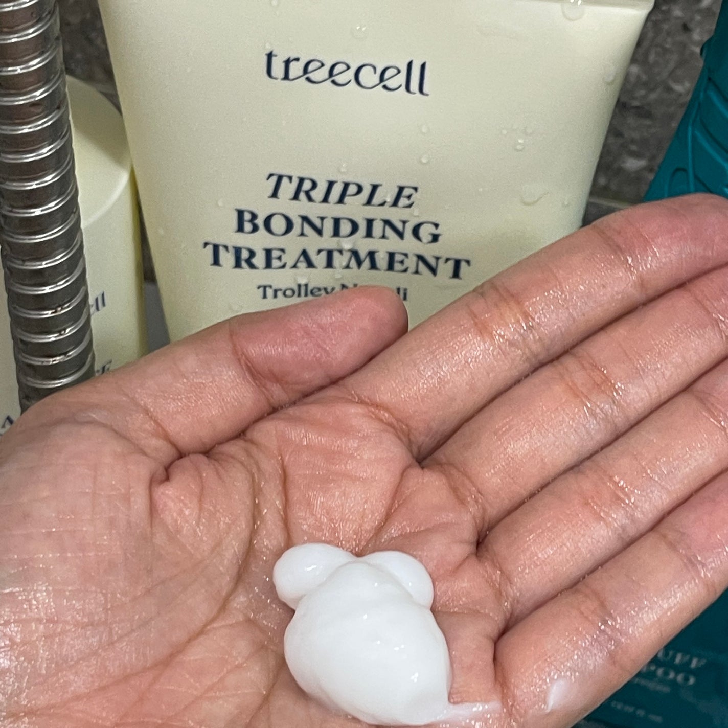 ナイトコラーゲンシャンプーミッドナイトフォレスト/treecell/市販シャンプーを使ったクチコミ(5枚目)