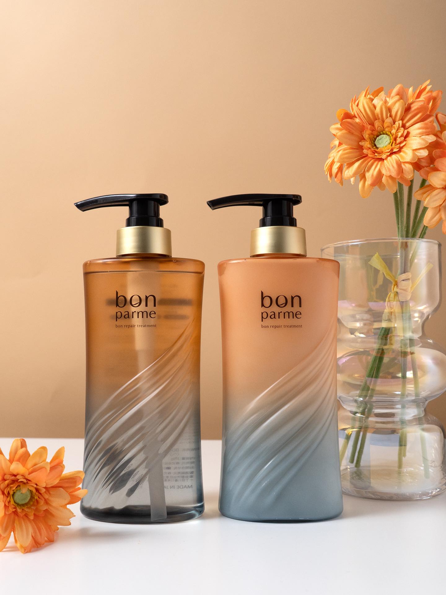 今年の母の日は5月11日(日)🌹

いつも頑張ってくれているお母さんへ
"ととのう"時間を贈りませんか？

１日の終わりに、ふわっと香る癒しと
髪と心がほどけていくようなケアを。

ありがとうの気持ちが、静かに届きますように🫧

#ボン