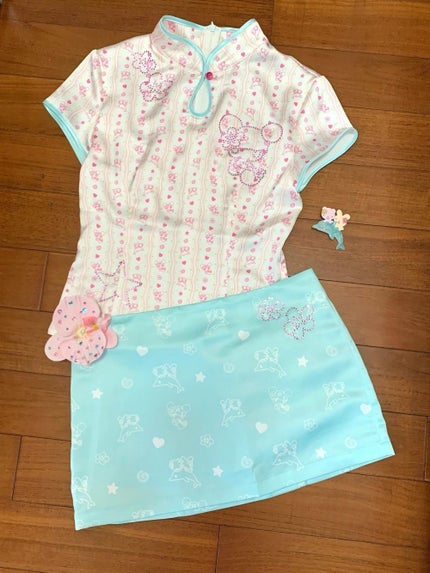 彩り日記 on LIPS 「レトロかわいい夏セットアップ見つけた!水滴ネック×花柄ストライ..」(5枚目)