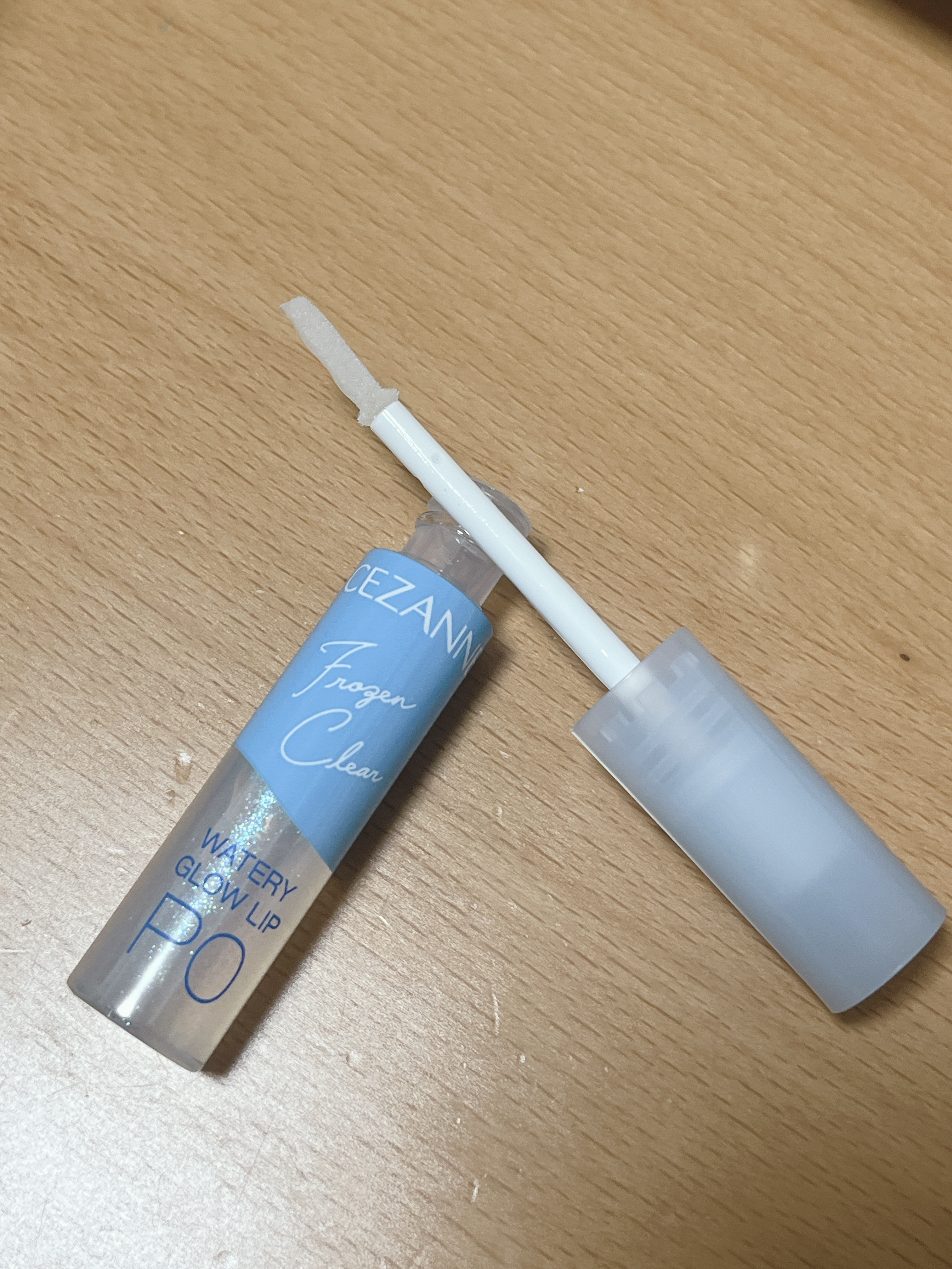 ウォータリーグロウリップ/CEZANNE/リップグロスを使ったクチコミ（2枚目）
