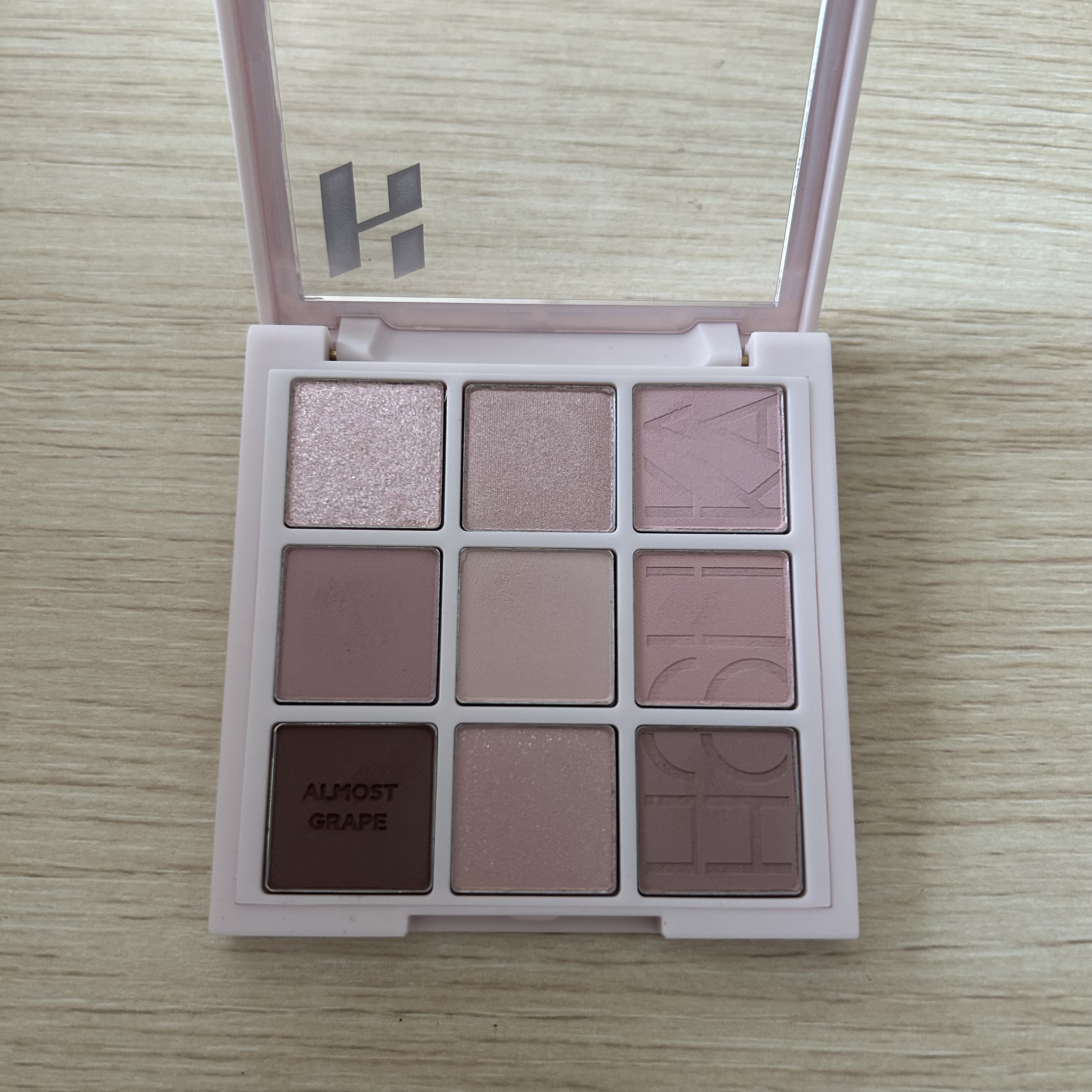 マイフェイブムードアイパレット 9カラー/HOLIKA HOLIKA/アイシャドウパレットを使ったクチコミ（2枚目）