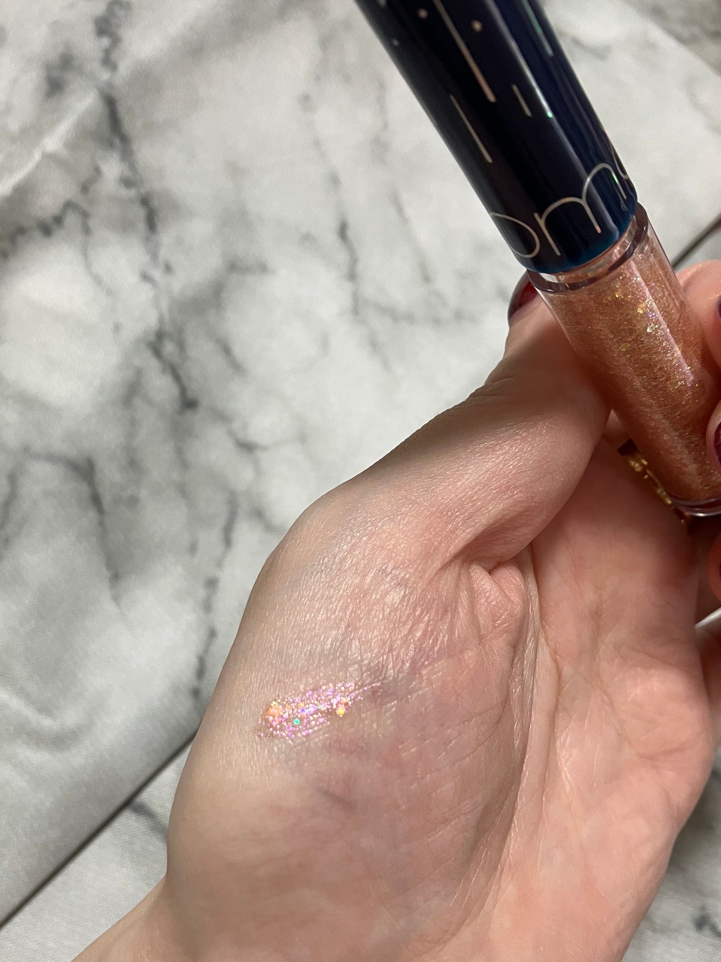 リキッド グリッター シャドウ/rom&nd/グリッターを使ったクチコミ(2枚目)