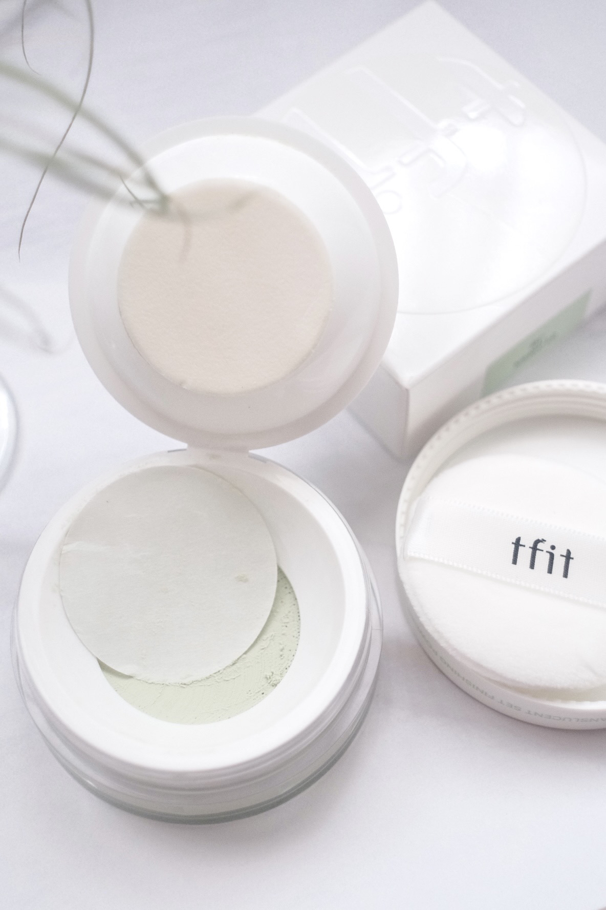 トランスルーセントセットフィニッシングパウダー/TFIT/ルースパウダーを使ったクチコミ（3枚目）