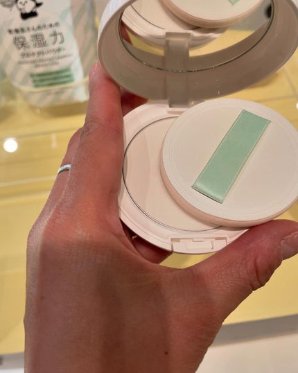 しのち☀️ on LIPS 「アットコスメトーキョー一階で乾燥さんのポップアップにお邪魔した..」(5枚目)