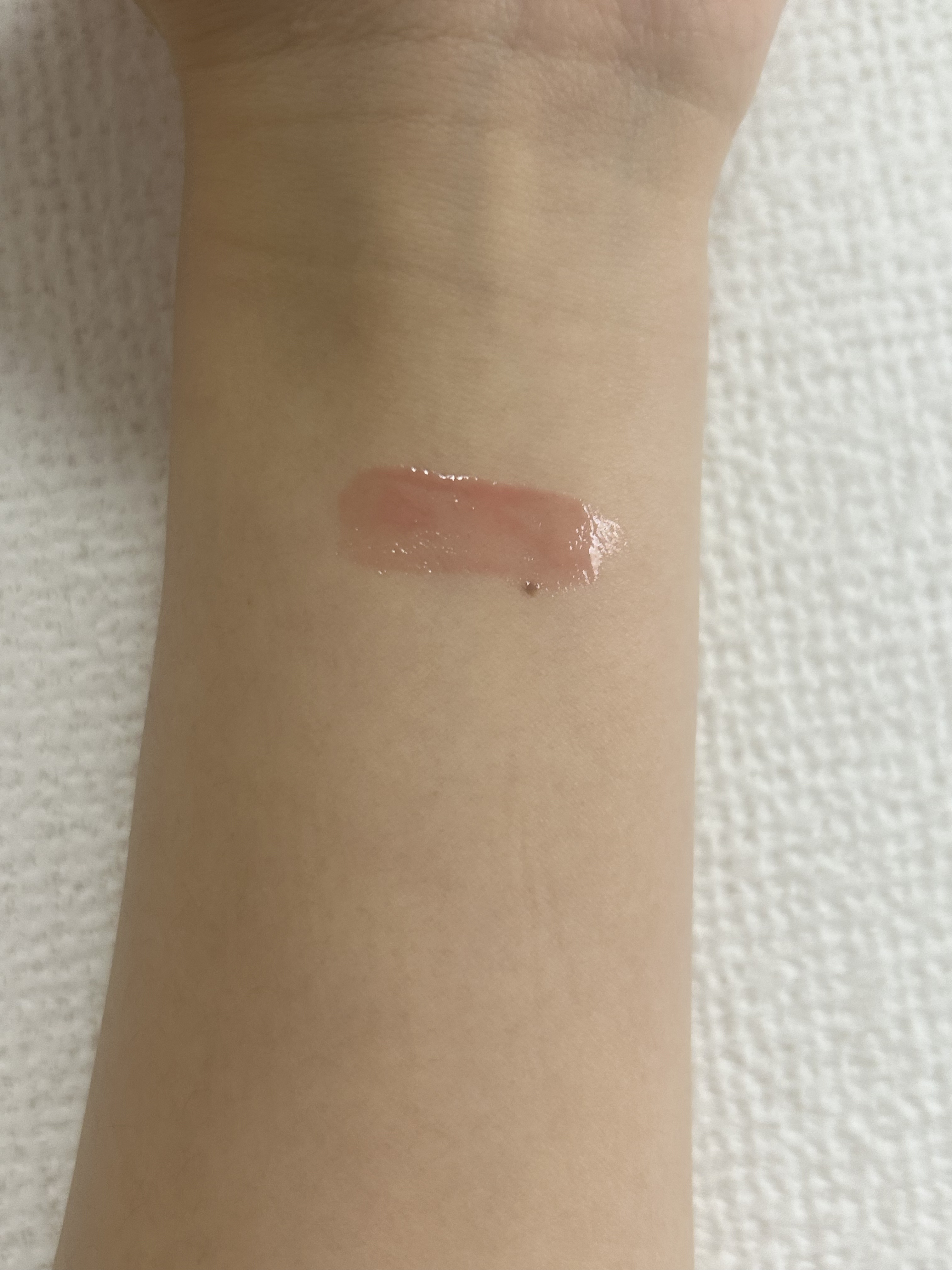 フィー 3Dボリューミンググロス/fwee/リップグロスを使ったクチコミ（2枚目）