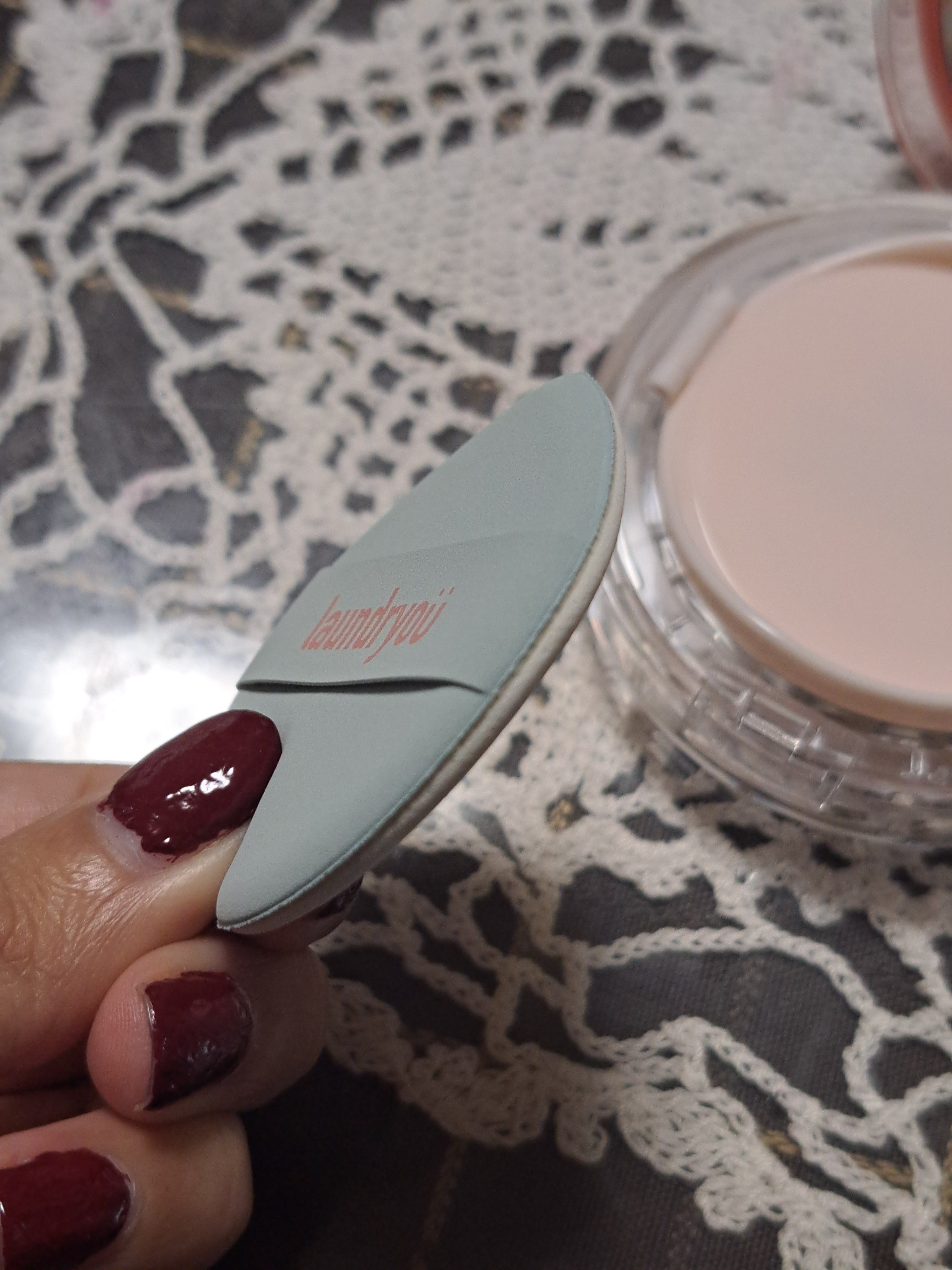 ステイフィットディフェンスクッション マット ＃23/laundryou/クッションファンデーションを使ったクチコミ（3枚目）