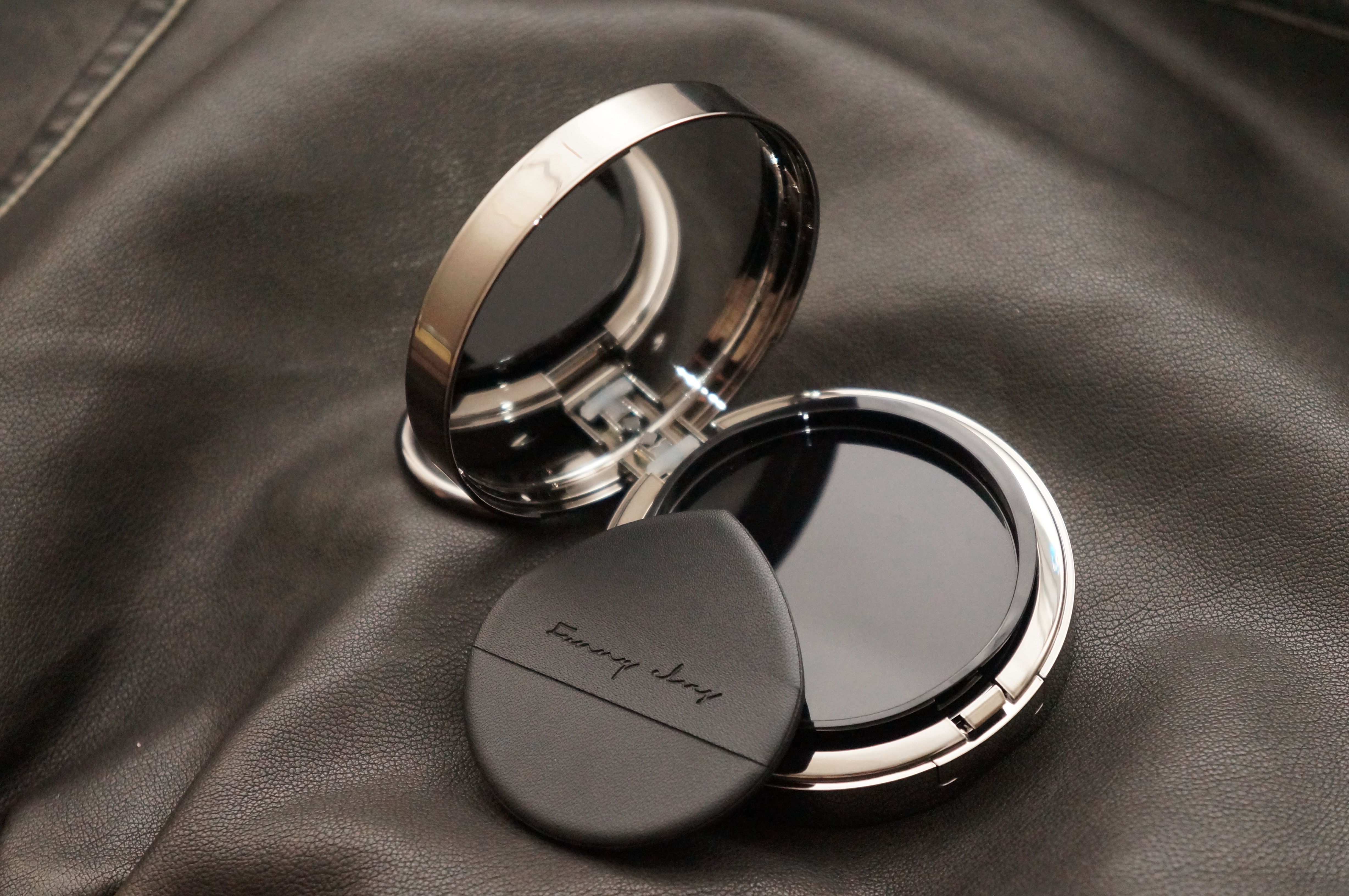 ロングウェア エア クッションファンデーション/FUNNY ELVES方里/クッションファンデーションを使ったクチコミ（2枚目）