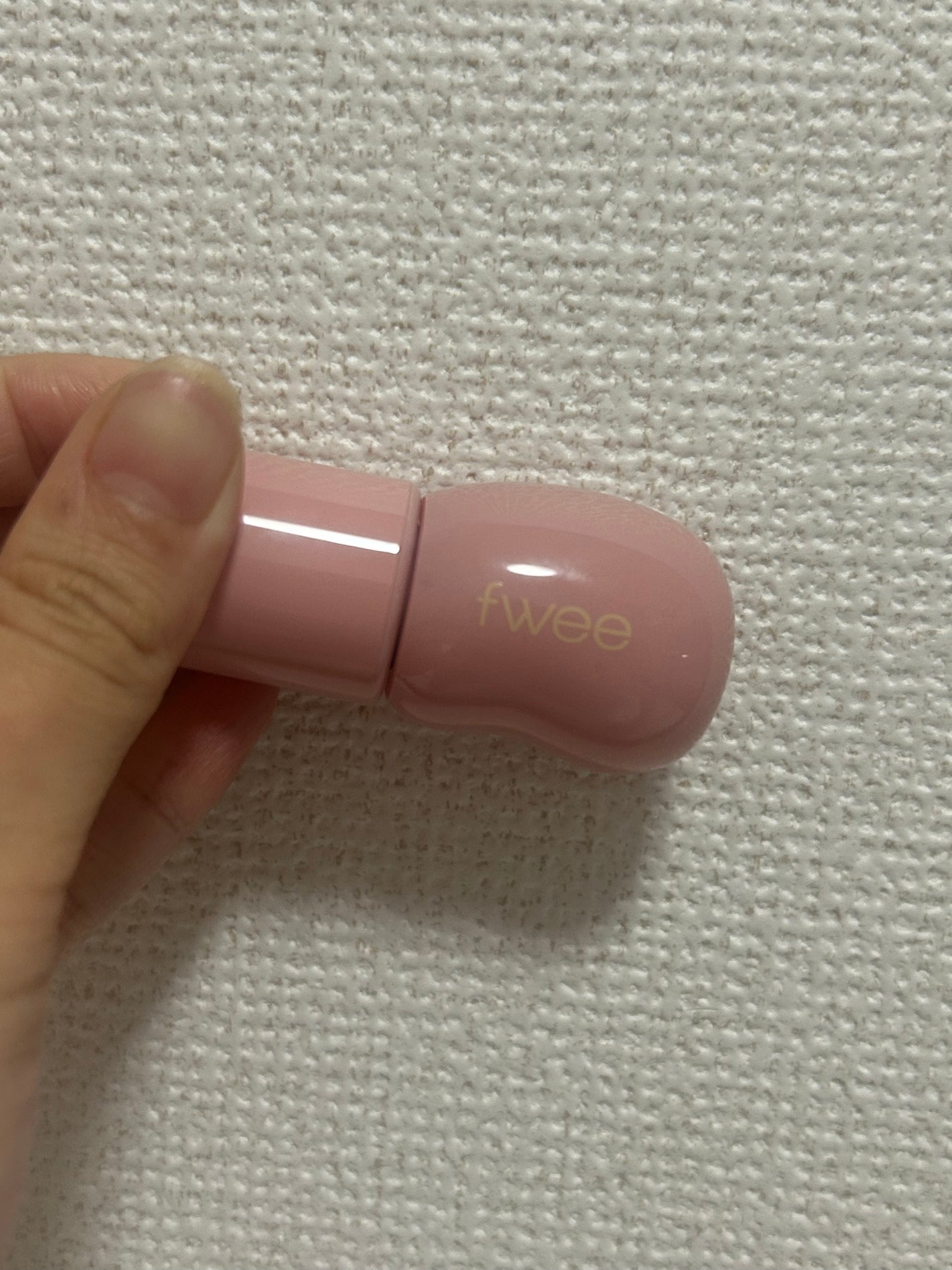 フィー 3Dボリューミンググロス/fwee/リップグロスを使ったクチコミ(1枚目)