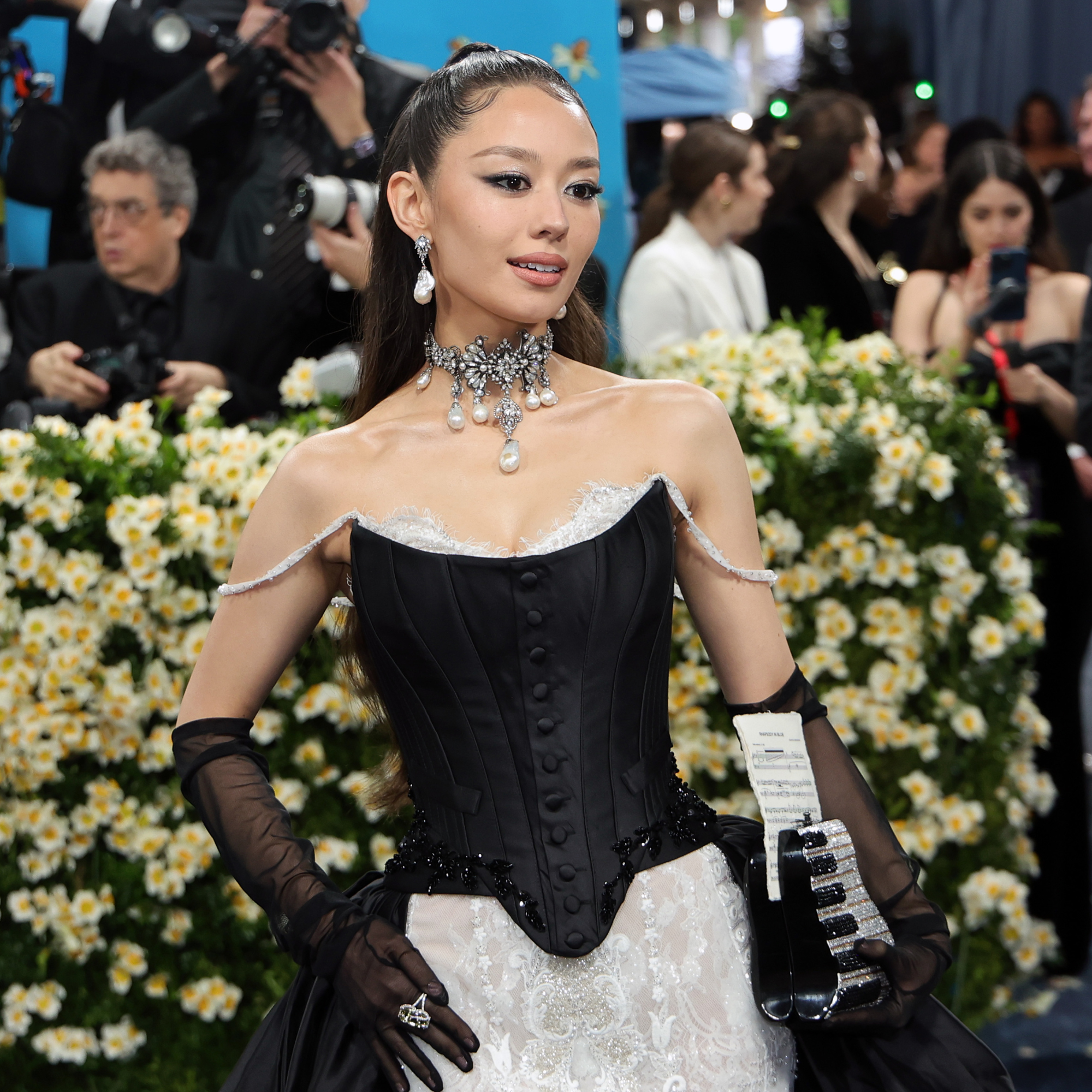 【NEWS】#ゲラン グローバルアンバサダーのジーナ・アリスが #メットガラ 2025に登場💖
━━━━━━━━━━━━━

今年もファッションの祭典「メットガラ 2025」がニューヨークのメトロポリタン美術館にて開催され、ゲランのグロー