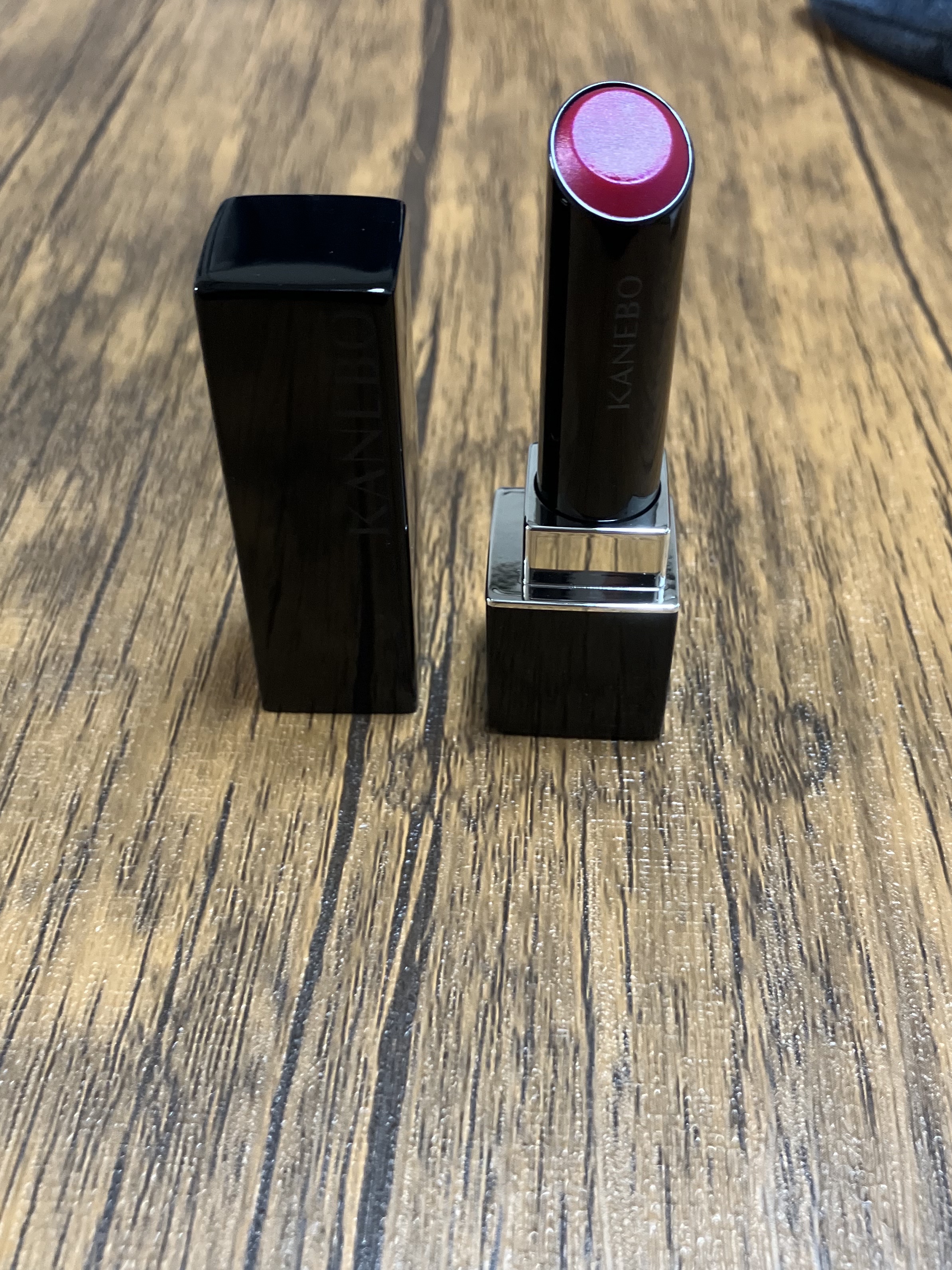 ルージュスターヴァイブラント/KANEBO/口紅を使ったクチコミ（1枚目）