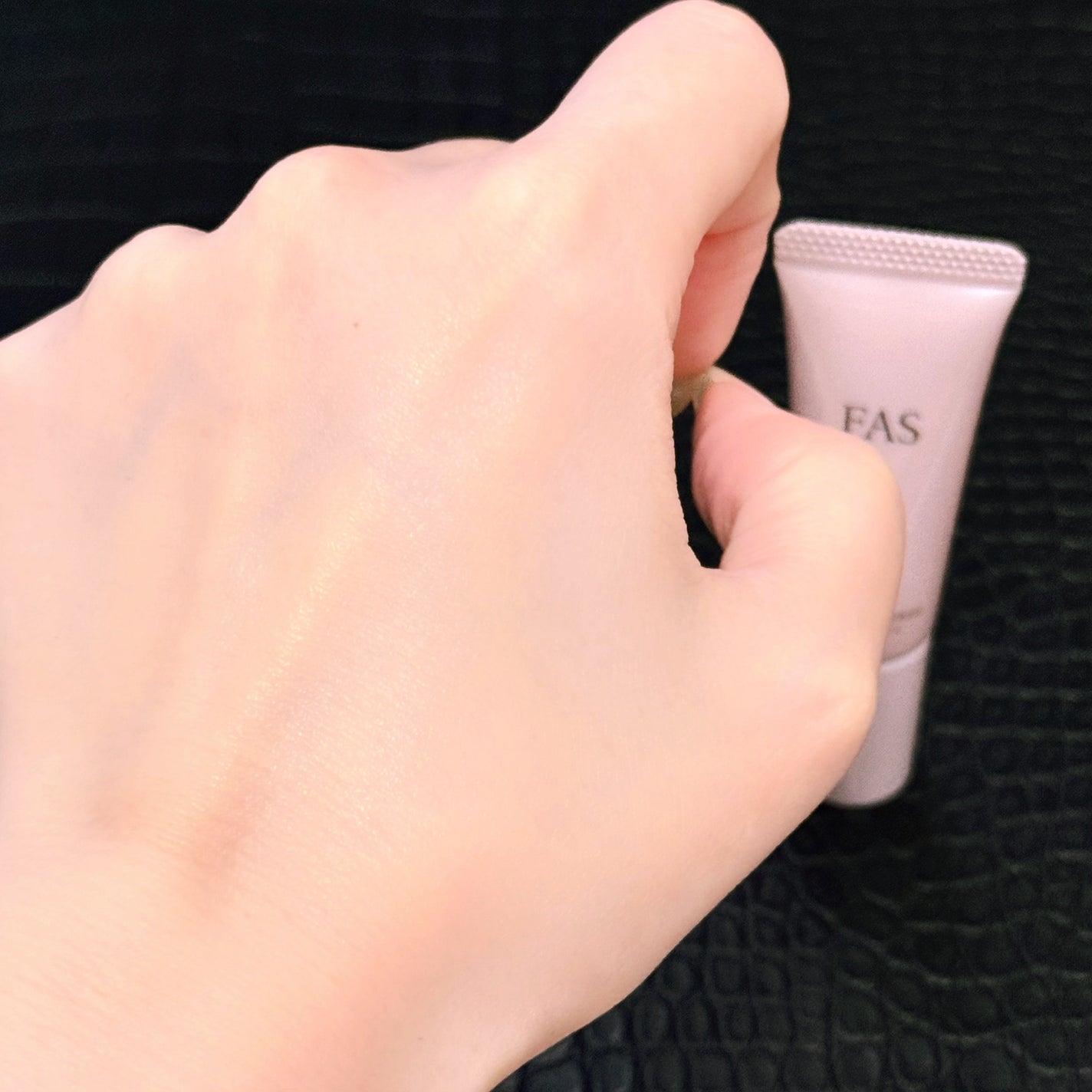 FAS ザ ブラック デイ クリーム/FAS/フェイスクリームを使ったクチコミ(4枚目)