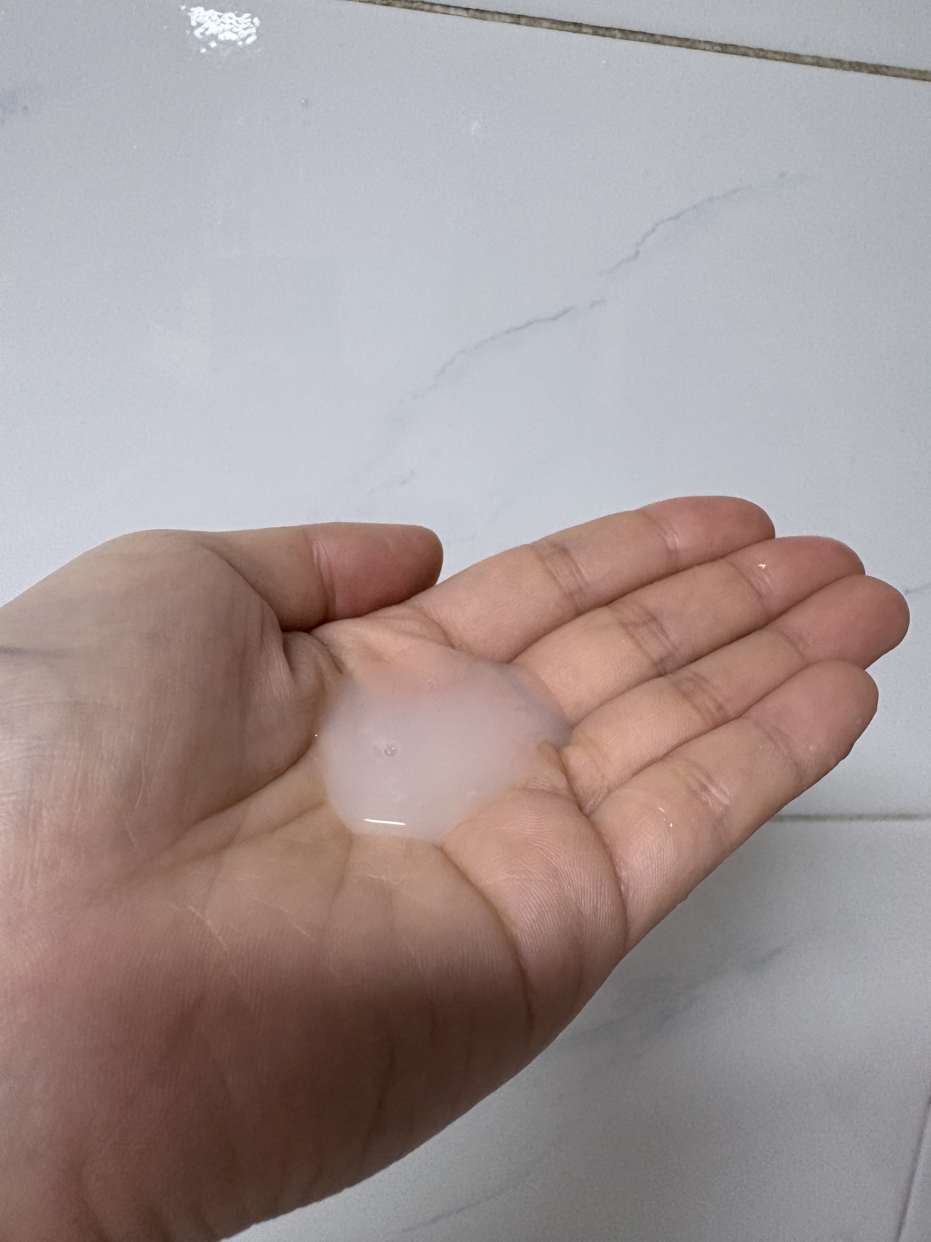 ナイトコラーゲンシャンプーミッドナイトフォレスト/treecell/市販シャンプーを使ったクチコミ（2枚目）