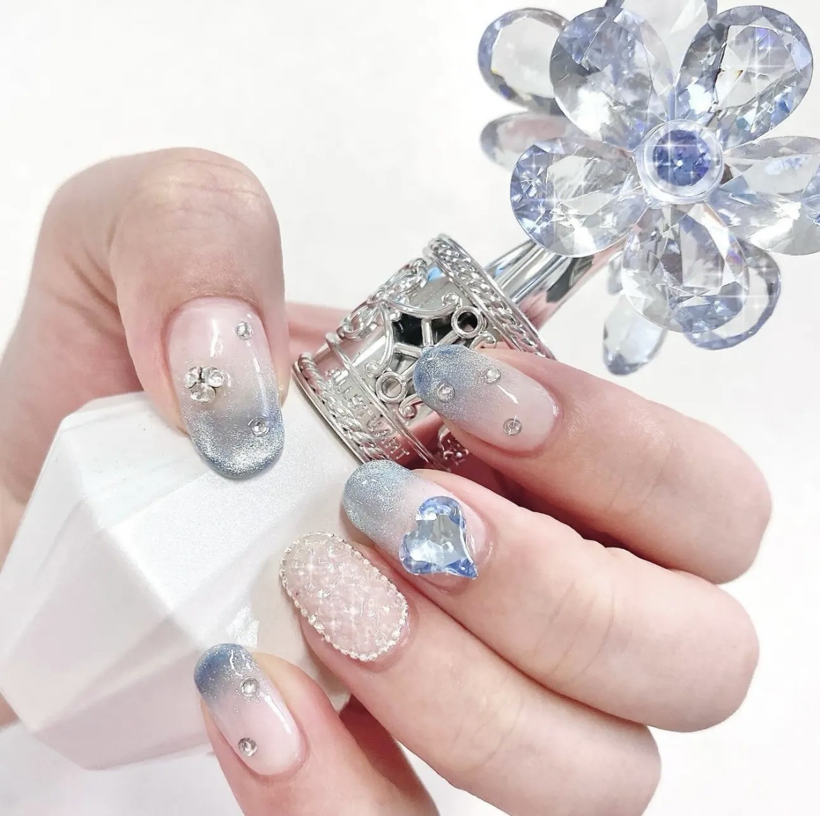 ジェルネイル（ライト対応）/セリア/ジェルネイルを使ったクチコミ（1枚目）