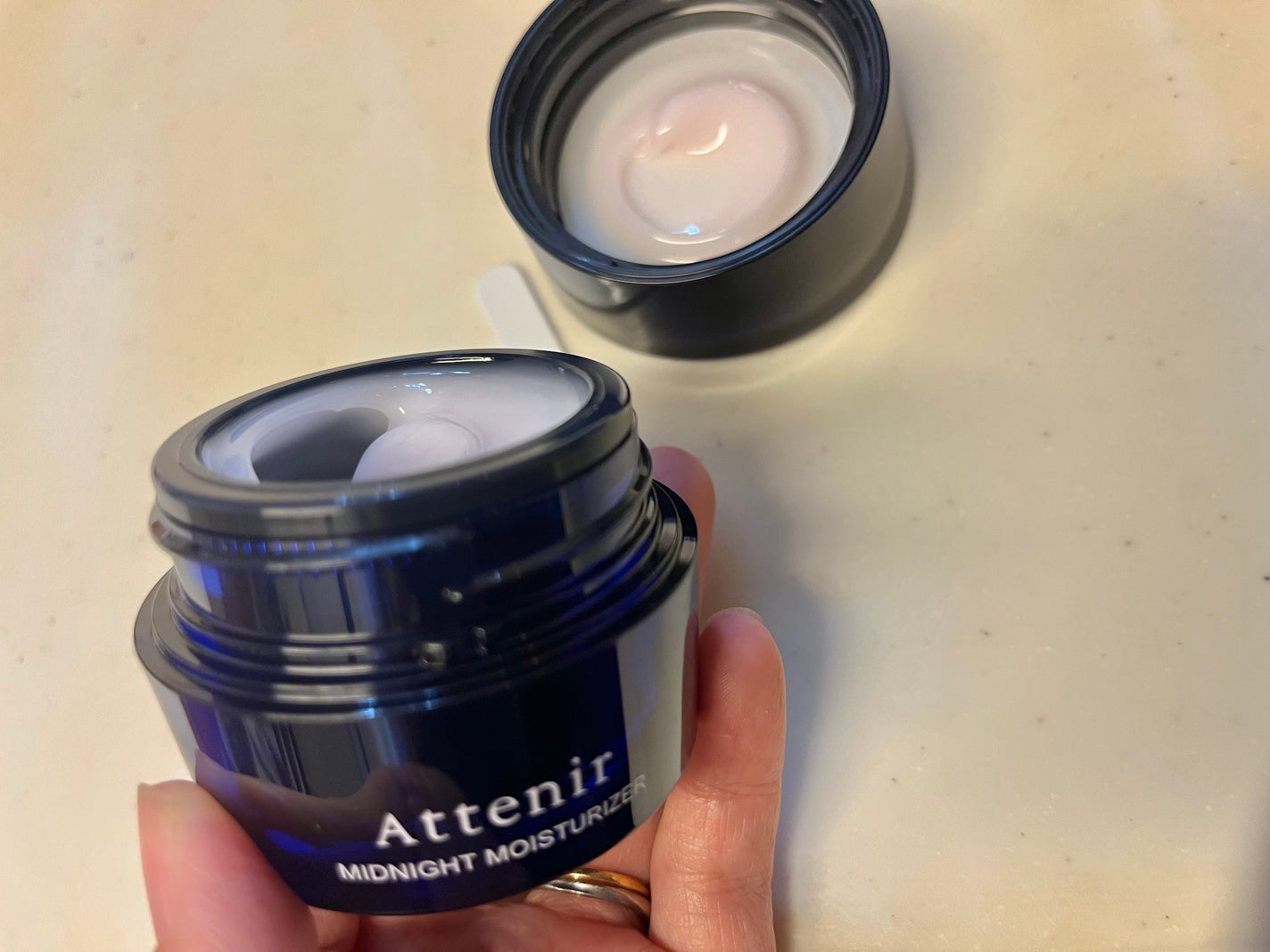 アテニア ミッドナイトモイスチャライザー/アテニア/フェイスクリームを使ったクチコミ(2枚目)