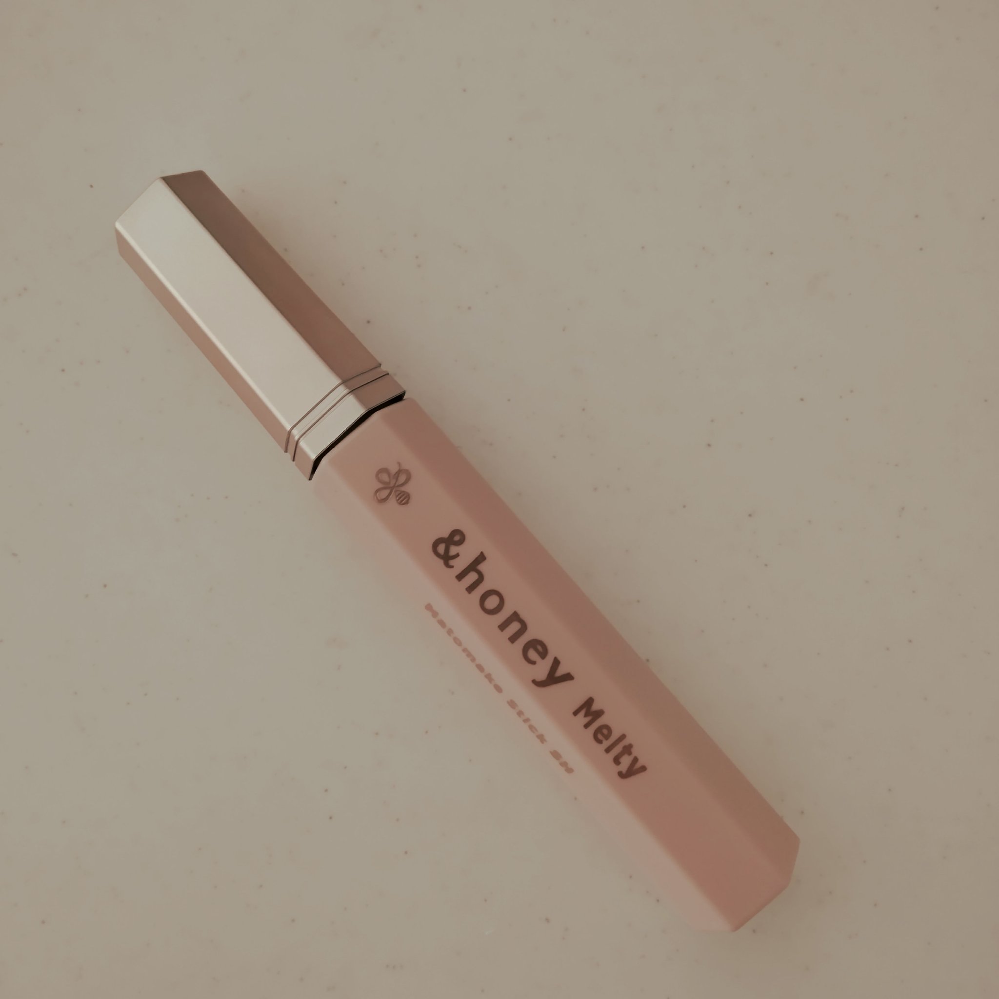 アンドハニー メルティ マトメイクスティック スーパーホールド 4.0/&honey/ヘアジェルを使ったクチコミ（1枚目）