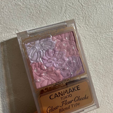 グロウフルールチークス(ブレンドタイプ)/キャンメイク/パウダーチークを使ったクチコミ(3枚目)