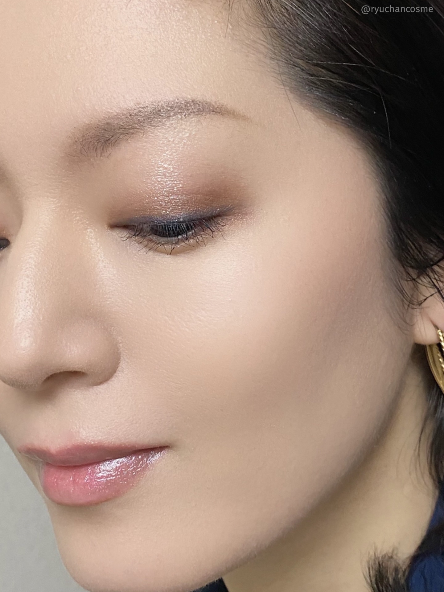 RMK インフィニシェイド シングル アイシャドウ EX-02 ルナ スワン (HS)/RMK/単色アイシャドウを使ったクチコミ（3枚目）