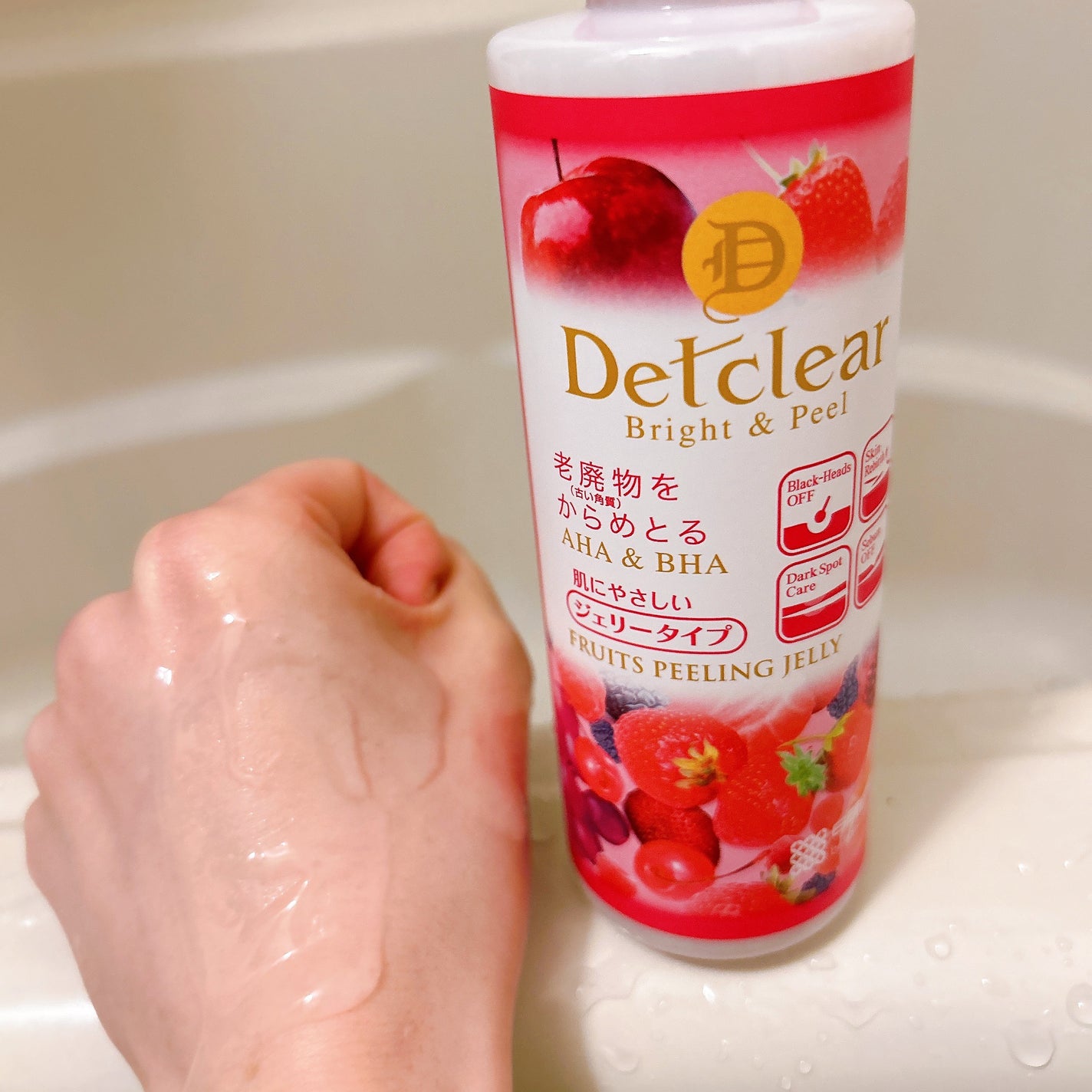 DETクリア ブライト&ピール ピーリングジェリー <ミックスベリーの香り>/Detclear/ピーリングを使ったクチコミ(2枚目)