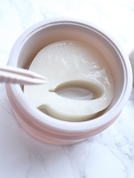 ビューティーアイズ エッセンスシート プレミアム プラス/AXXZIA/アイケア・アイクリームを使ったクチコミ（2枚目）