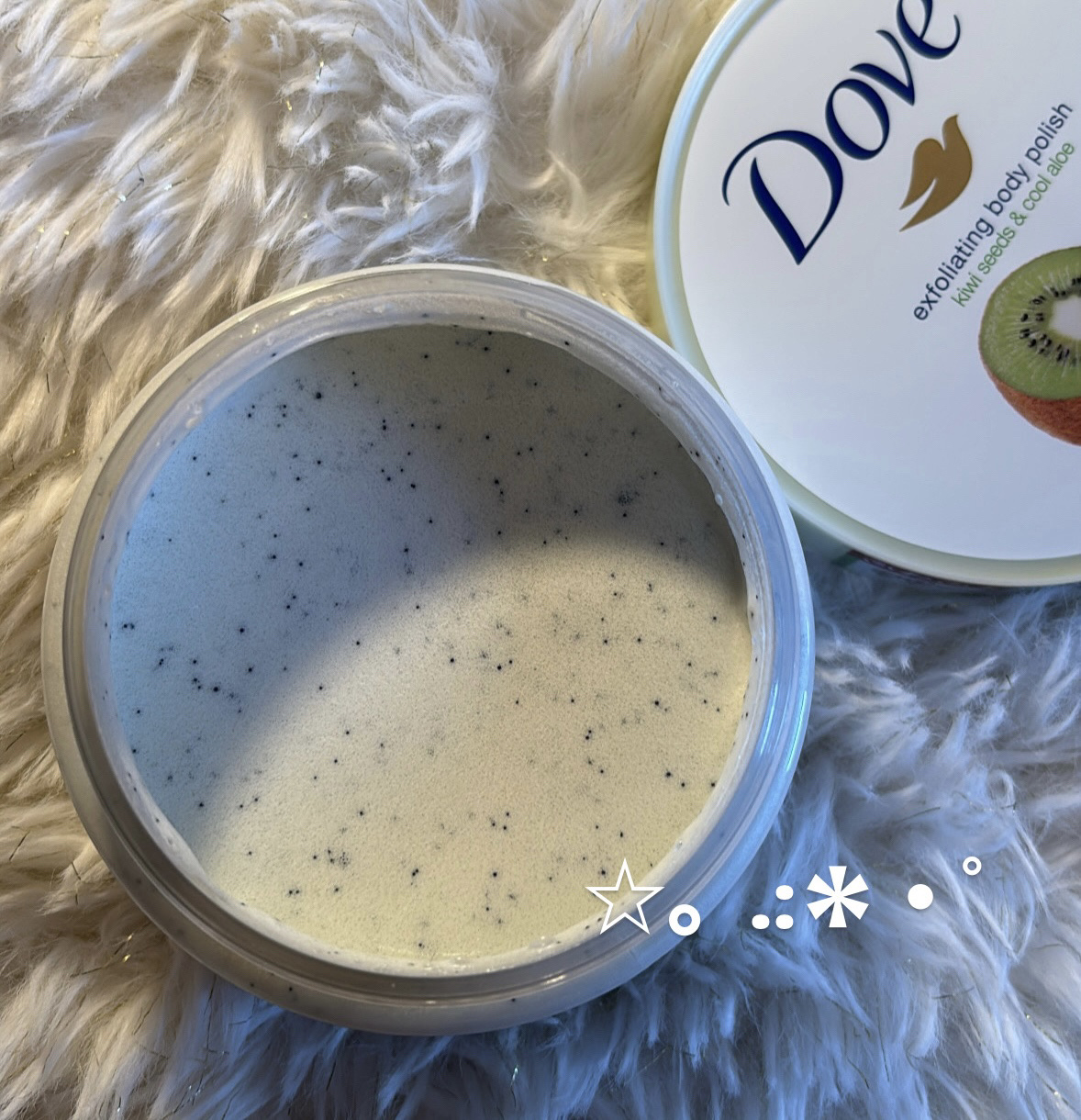 ダヴ ふわとろ　クリーミースクラブ キウイ＆アロエ 298g/ダヴ/ボディスクラブを使ったクチコミ（2枚目）