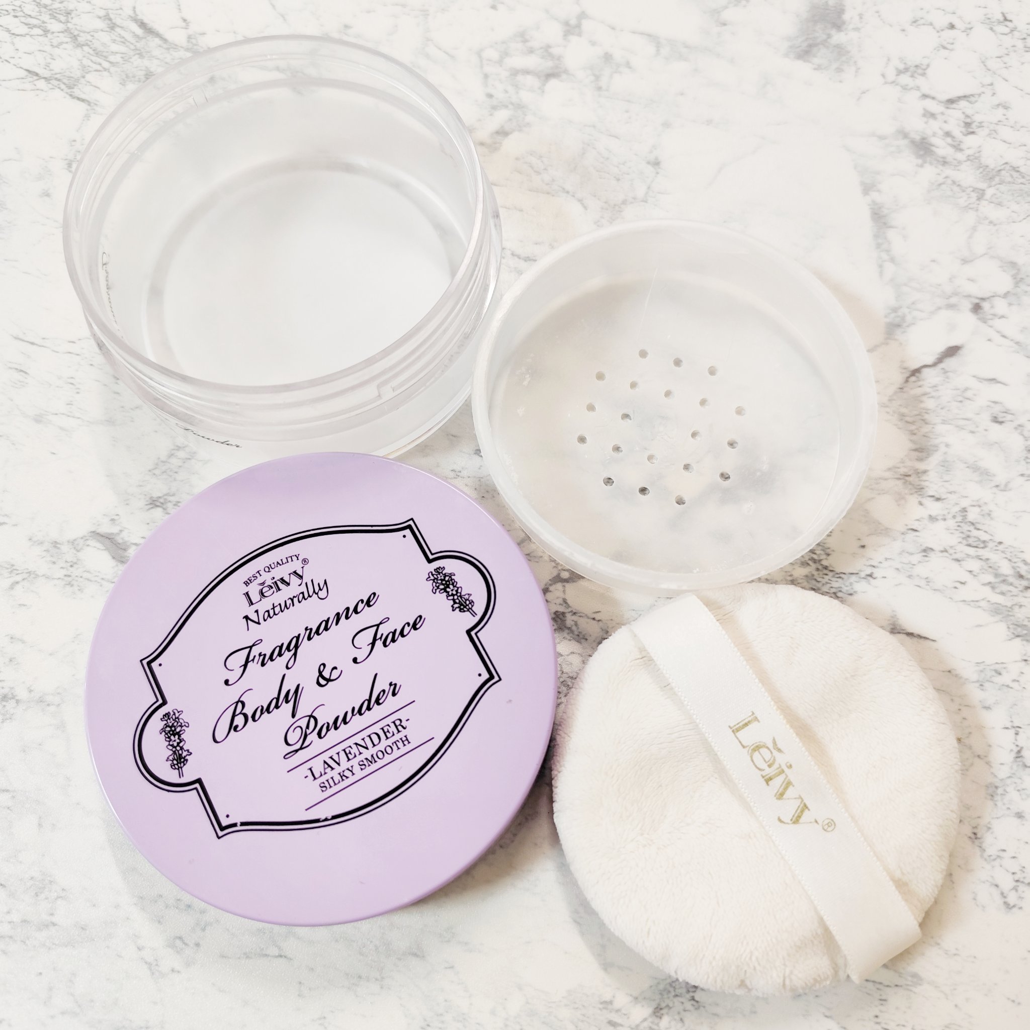 フレグランス ボディ＆フェイスパウダー ラベンダー/Leivy/ルースパウダーを使ったクチコミ（1枚目）