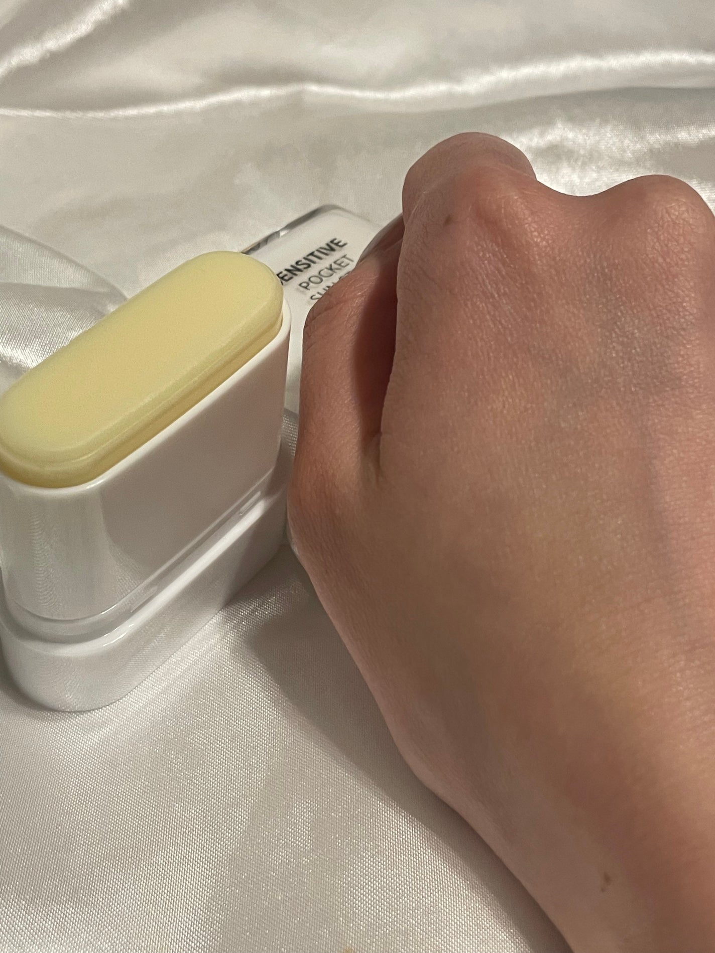 センシティブポケットサンスティック/SAM'U/日焼け止めスティックを使ったクチコミ(3枚目)