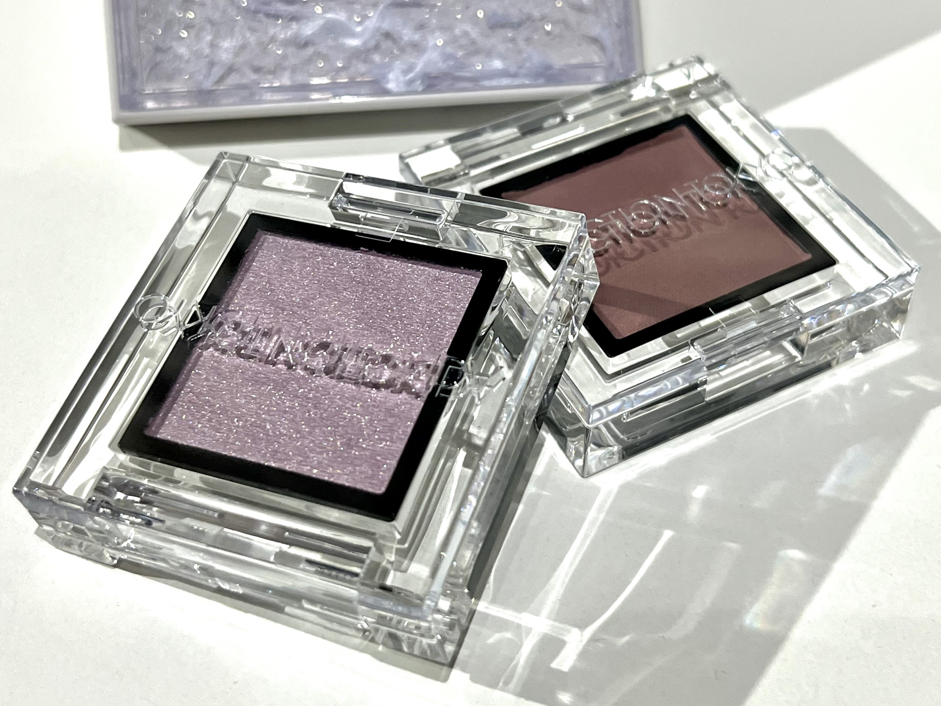  アディクション　ザ アイシャドウ プリズム 104PR Twilight Whisper/ADDICTION/単色アイシャドウを使ったクチコミ（3枚目）